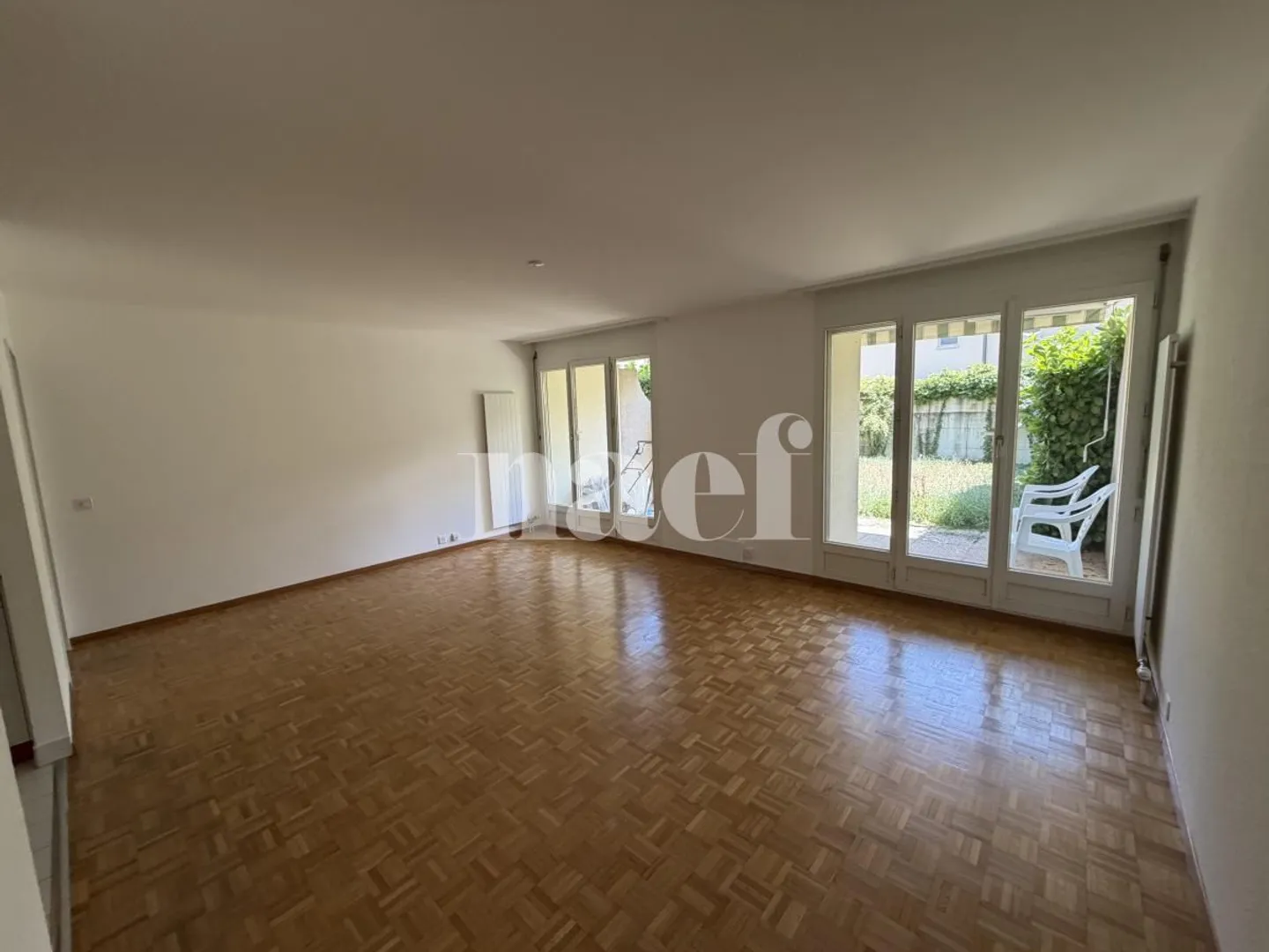 2,5-Zimmer-Wohnung im 1. Stock mit Terrasse und Garten - Foto 6 von 8