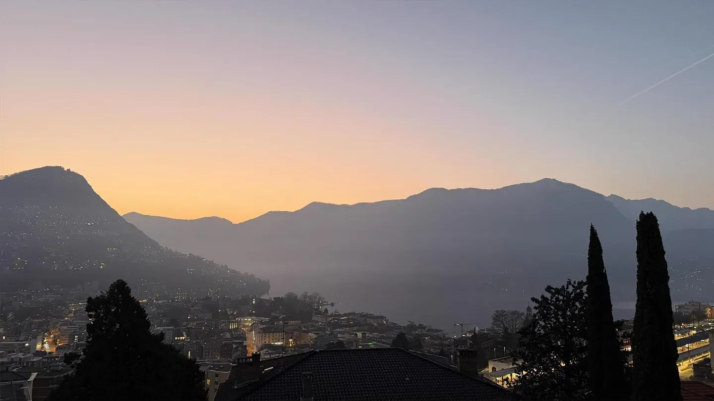 Attika- Loft-Feeling mit Panoramablick über Lugano - Foto 1 von 16