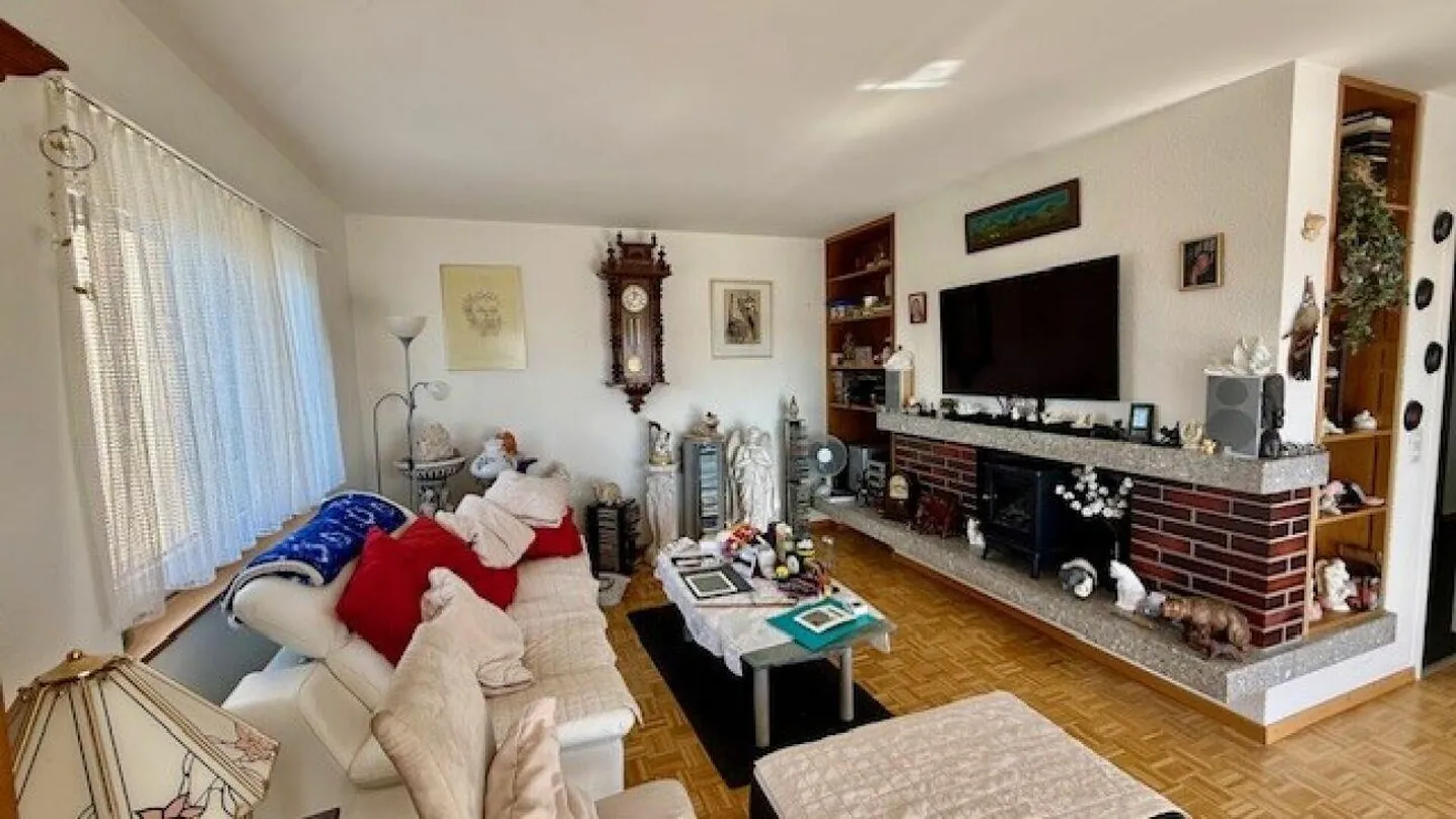 Appartamento 5 1/2 locali con vista interessante - Foto 3 di 16