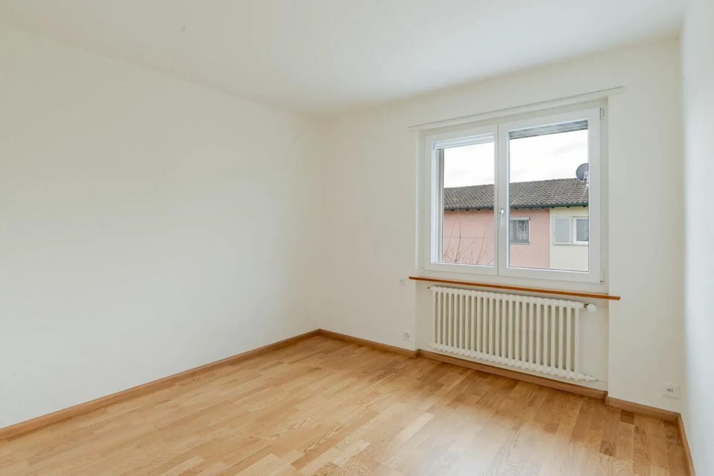 Maison de ville prête à emménager de 4,5 pièces - avec APP + véranda - dans le quartier populaire de Mischeli - Photo 8 sur 11