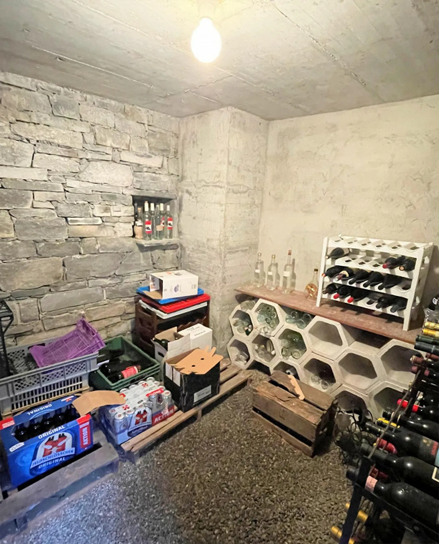 Geräumige Villa mit Schwimmbad in einer prestigeträchtigen Wohngegend - Foto 17 von 19