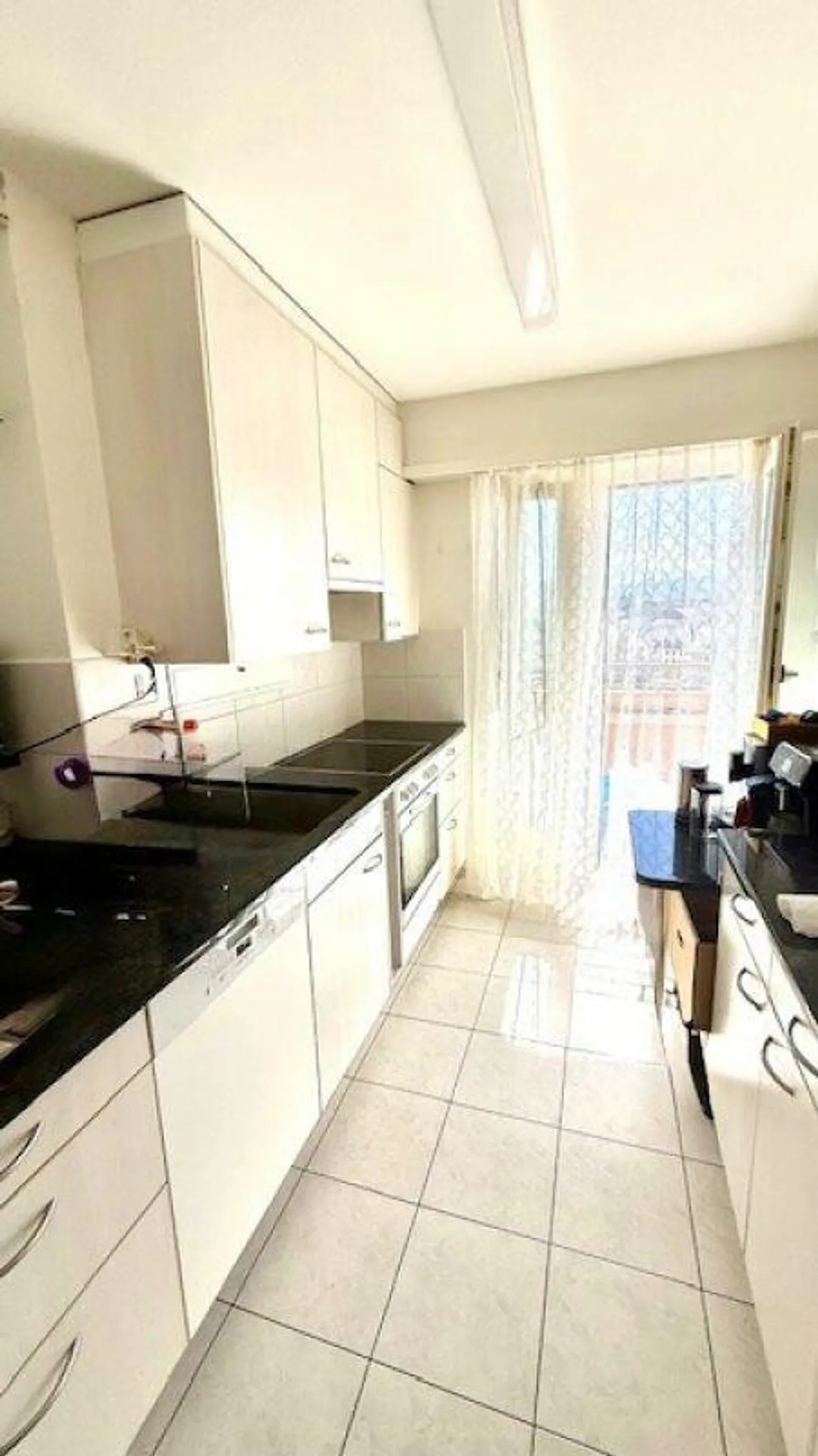 Appartamento 5 1/2 locali con vista interessante - Foto 5 di 16