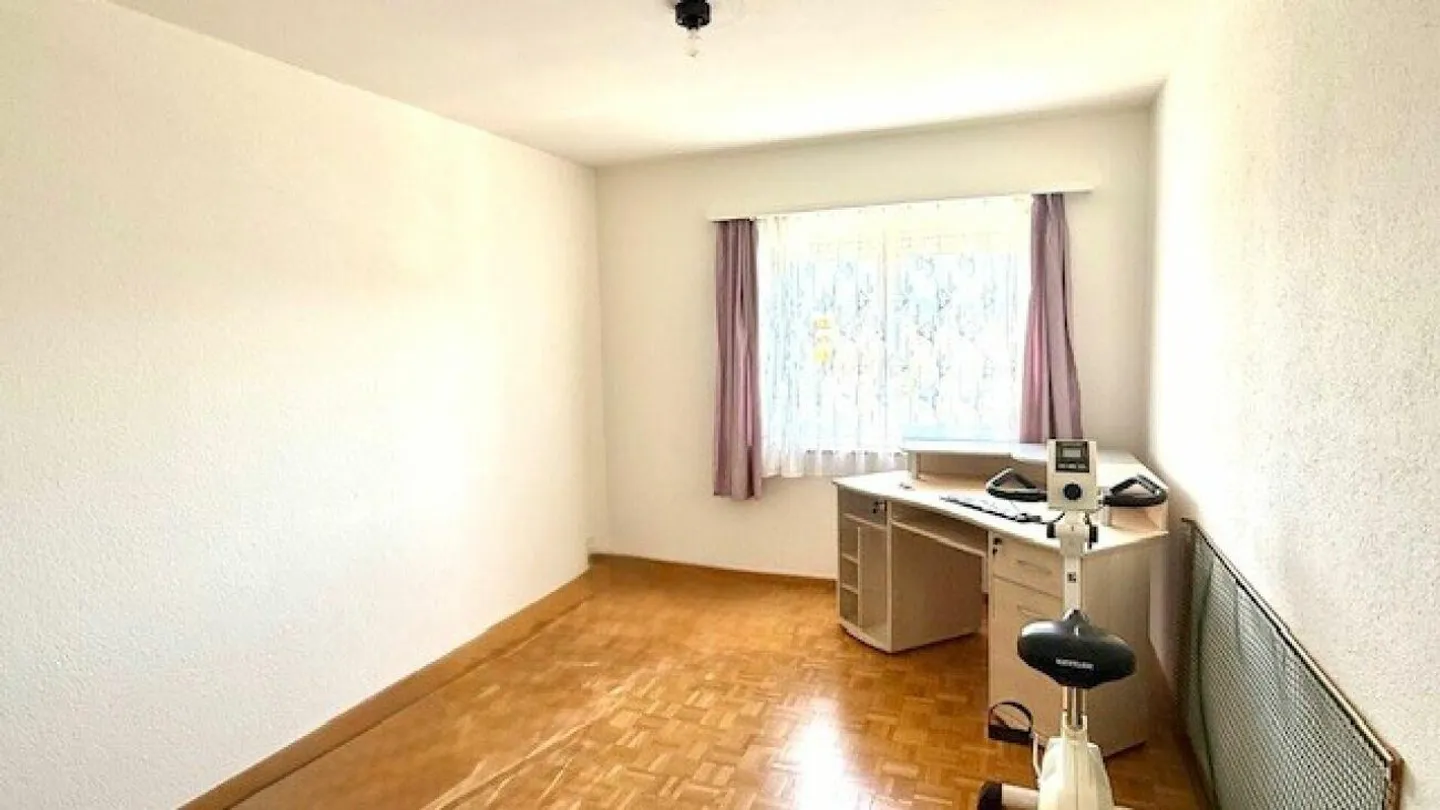 Appartamento 5 1/2 locali con vista interessante - Foto 8 di 16