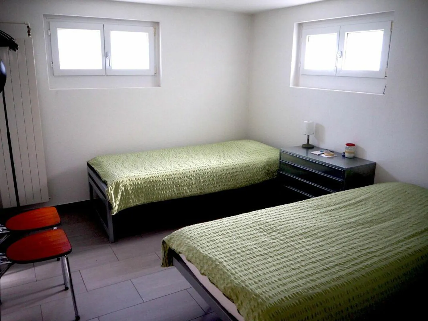 Spazio commerciale in affitto nel seminterrato - Foto 2 di 3