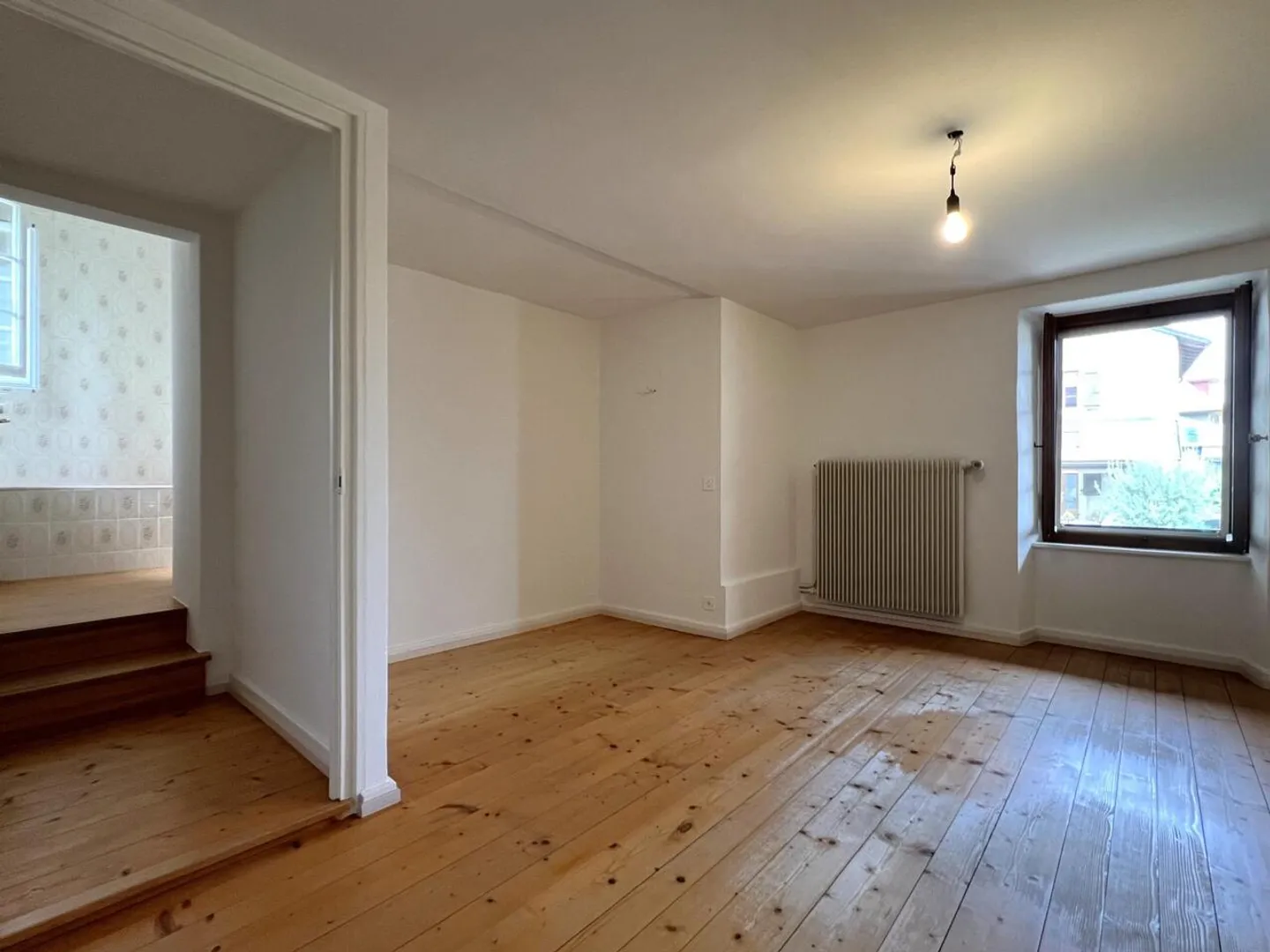 Magnifico appartamento di 6,5 stanze in una casa di villaggio, accesso a un grande giardino privato - Foto 11 di 11