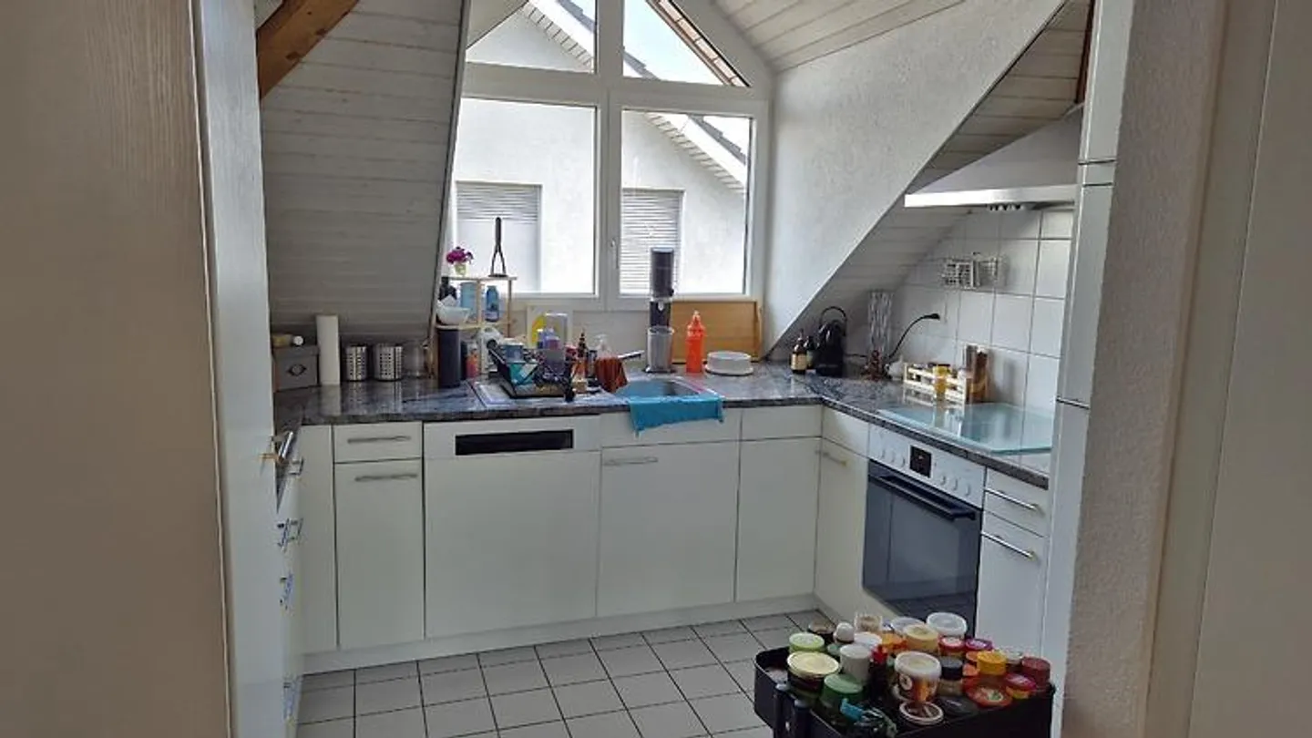 APPARTEMENT 3½ PIÈCES À MOOSSEEDORF (BE), MEUBLÉ, TEMPORAIRE - Photo 8 sur 9