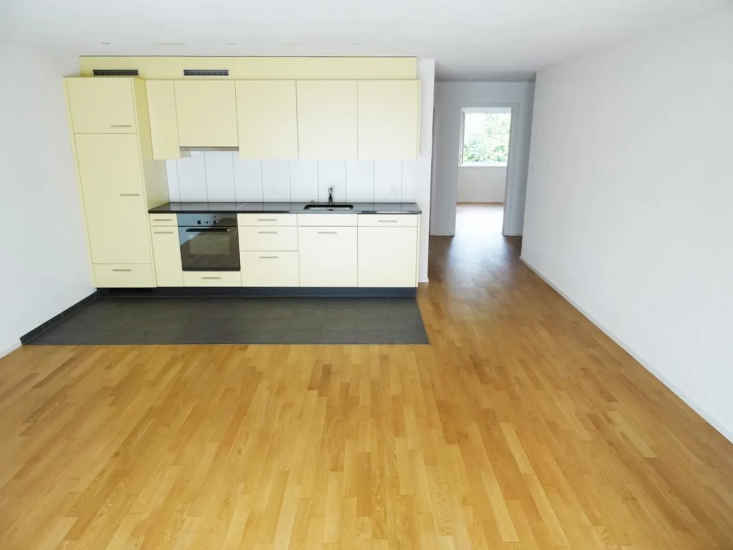 Vivere in una posizione centrale privilegiata a Goldau - Foto 2 di 6