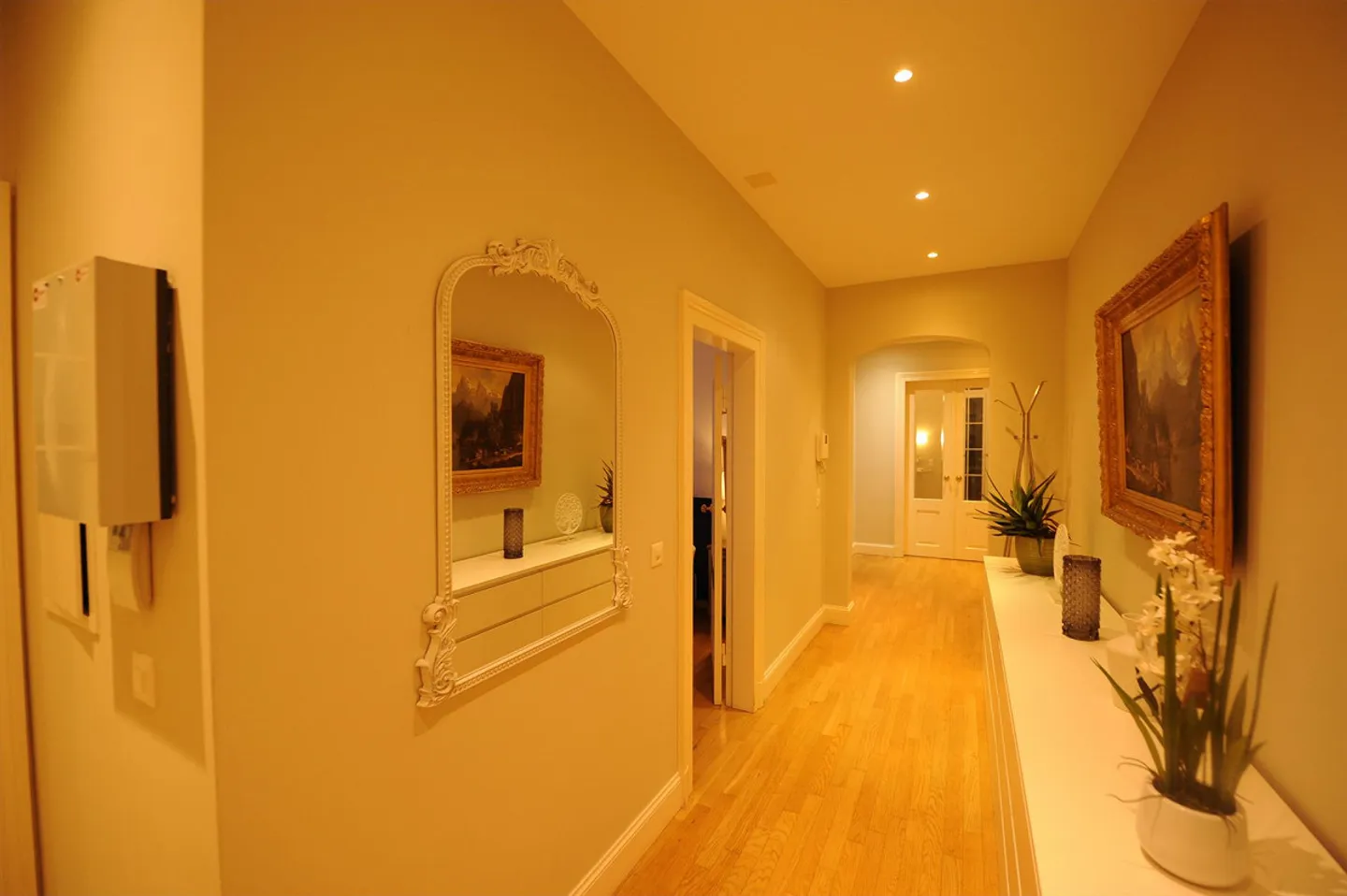 Luxuriöse und gemütliche Wohnung in einem Palast in Zürich - Foto 17 von 20