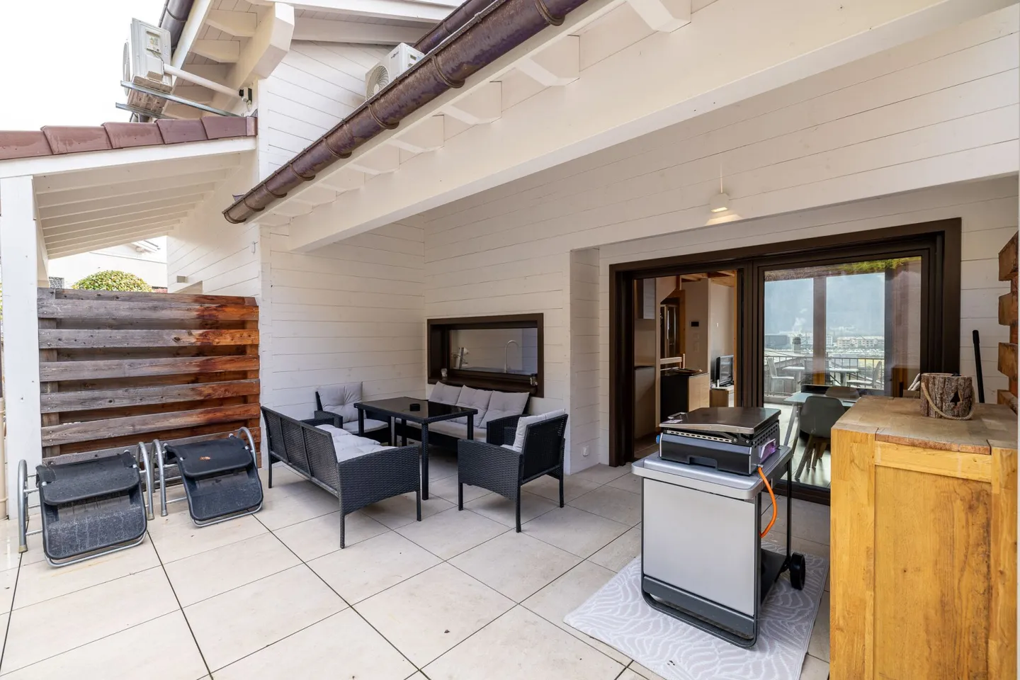 MAGNIFICENT SEMI-DETACHED VILLA 3 ROOMS OF 107 M2 IN THE HEART OF THE VINES IN SAILLON - Photo 14 of 22