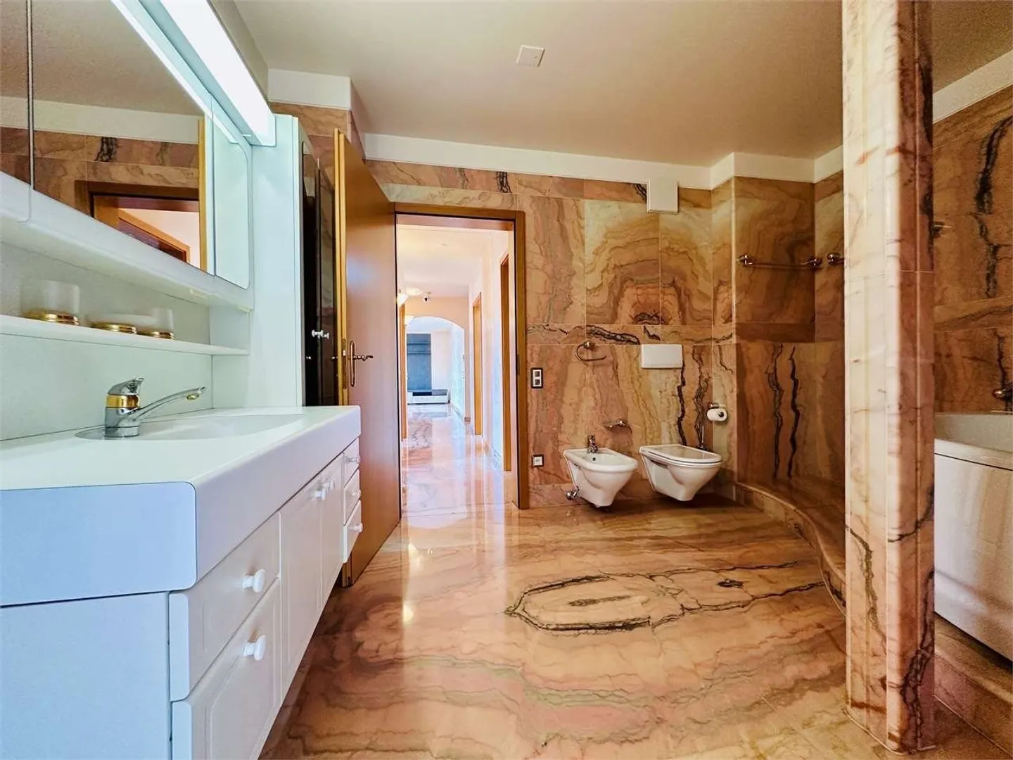 Penthouse de 3,5 pièces de 145 m² avec grandes terrasses et vue dégagée - Photo 8 sur 13