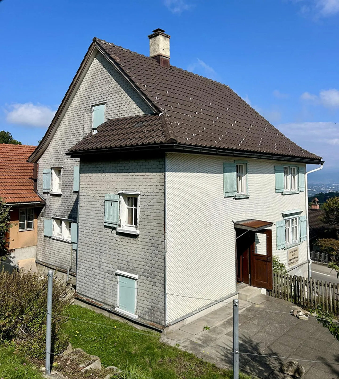 Maison individuelle de 5,5 pièces - Photo 2 sur 22