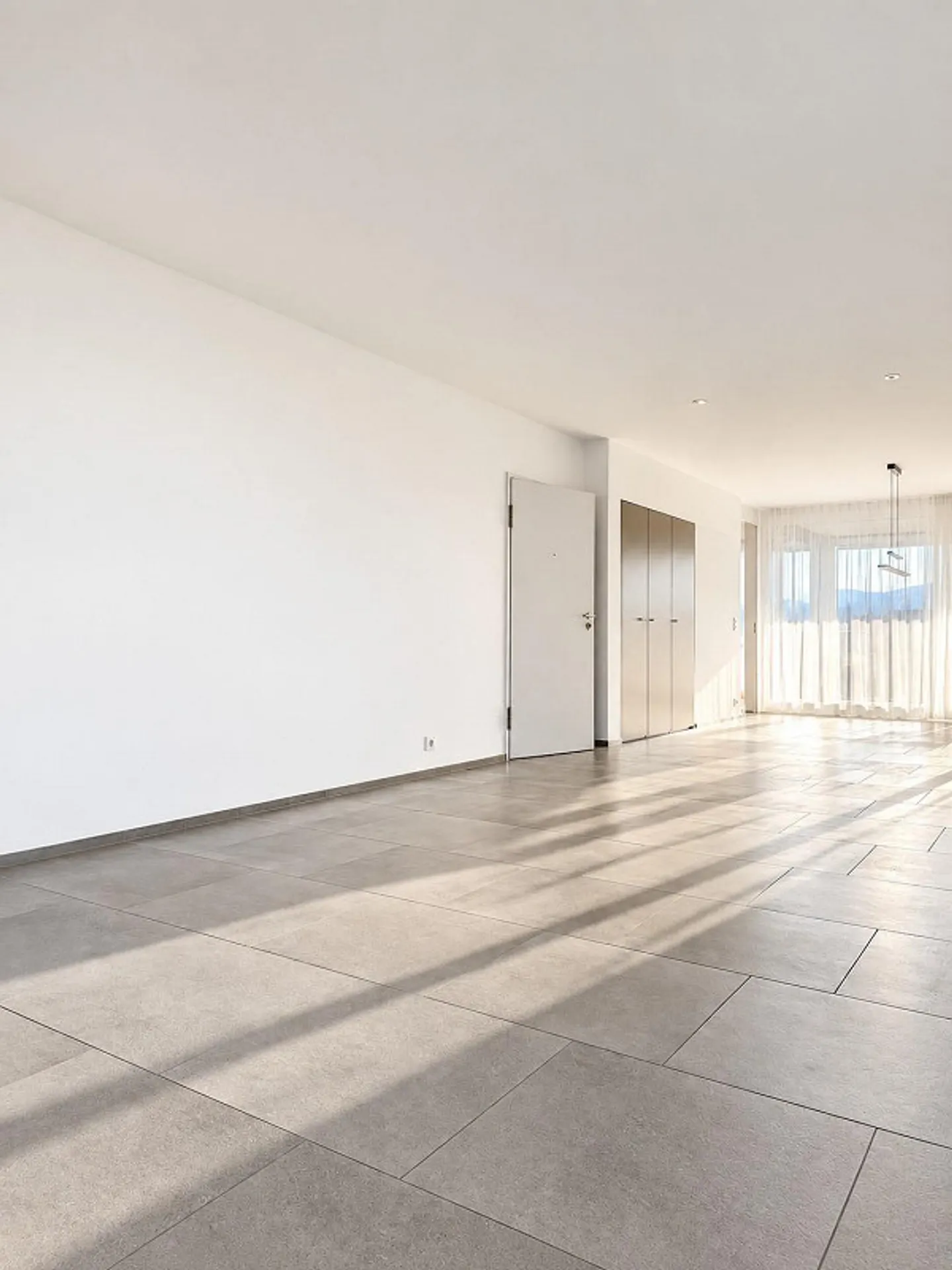 Helle 4.5-Zimmer-Wohnung in Oberwil - Foto 2 von 12