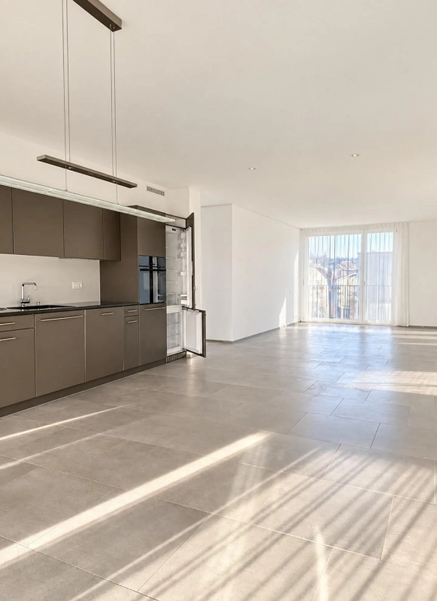 Helle 4.5-Zimmer-Wohnung in Oberwil - Foto 3 von 12