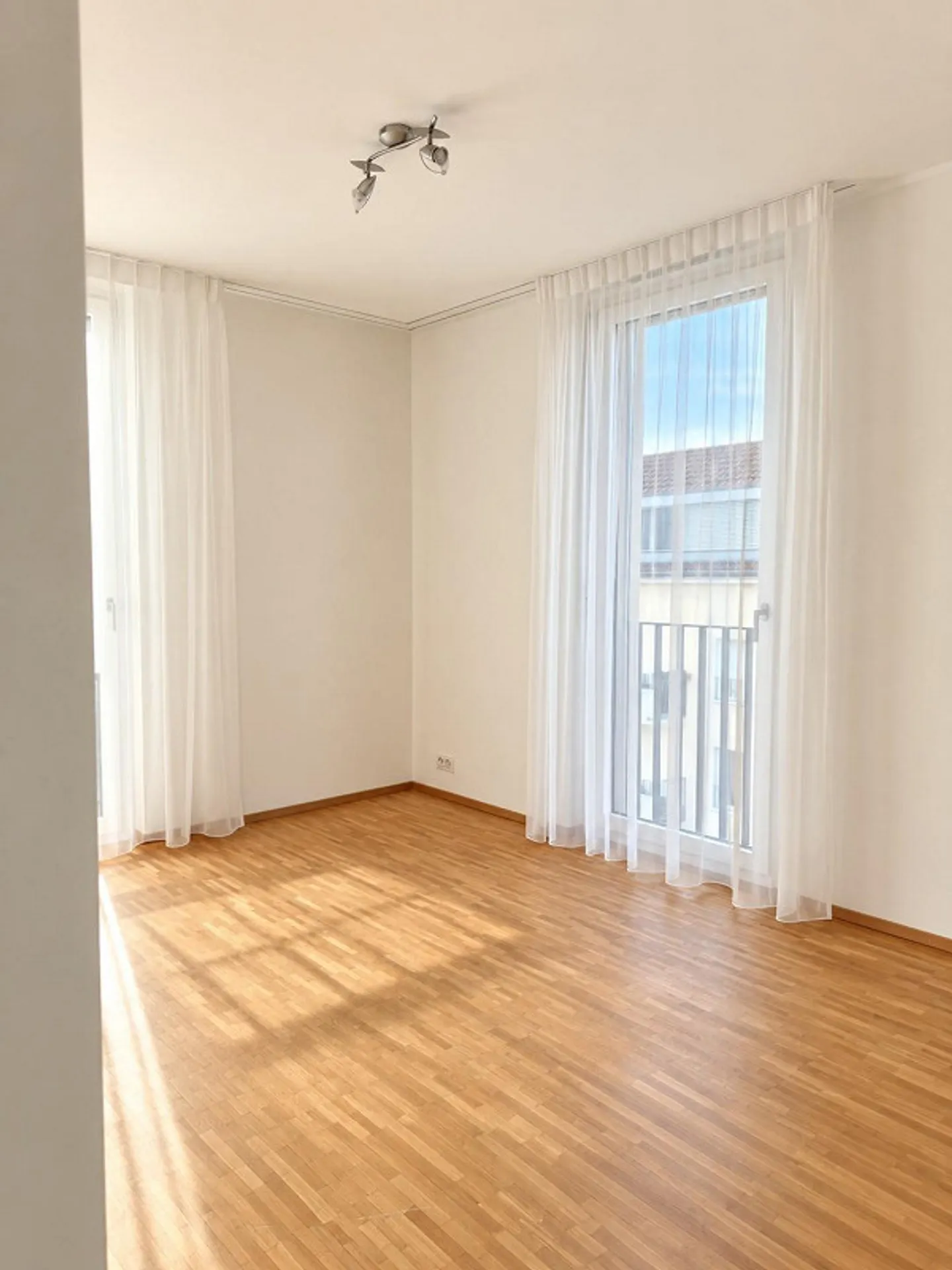 Helle 4.5-Zimmer-Wohnung in Oberwil - Foto 6 von 12