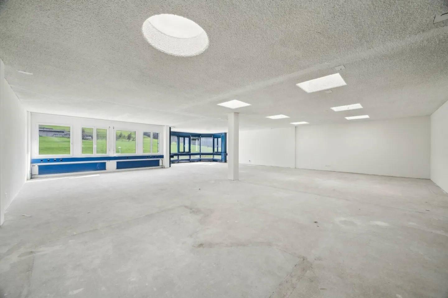 Spazio ufficio/commerciale di 186,2 m² in posizione privilegiata tra ZH, ZG e LU - Foto 3 di 8