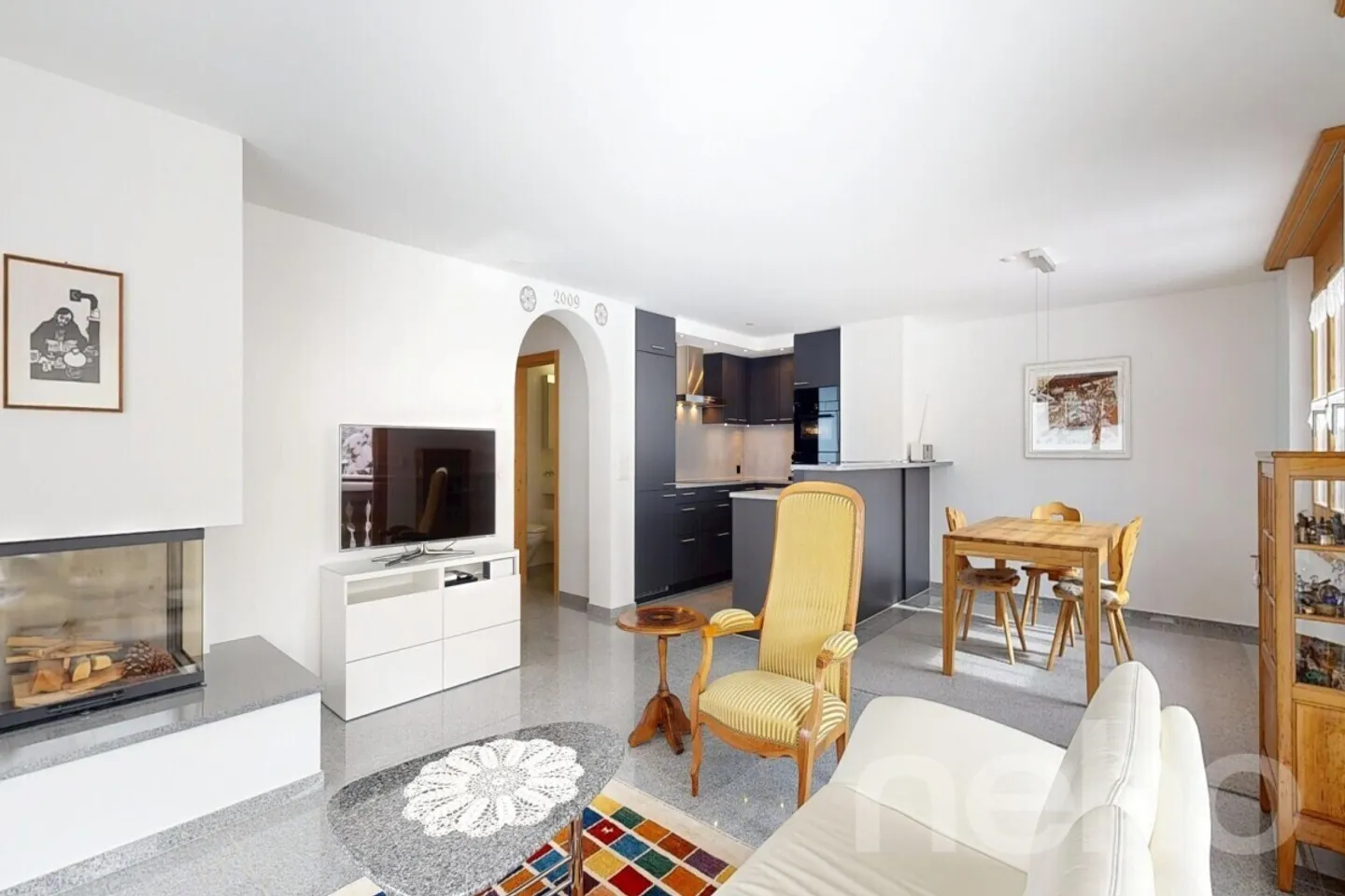 Charming 3.5 Room Apartment - Photo 3 of 12