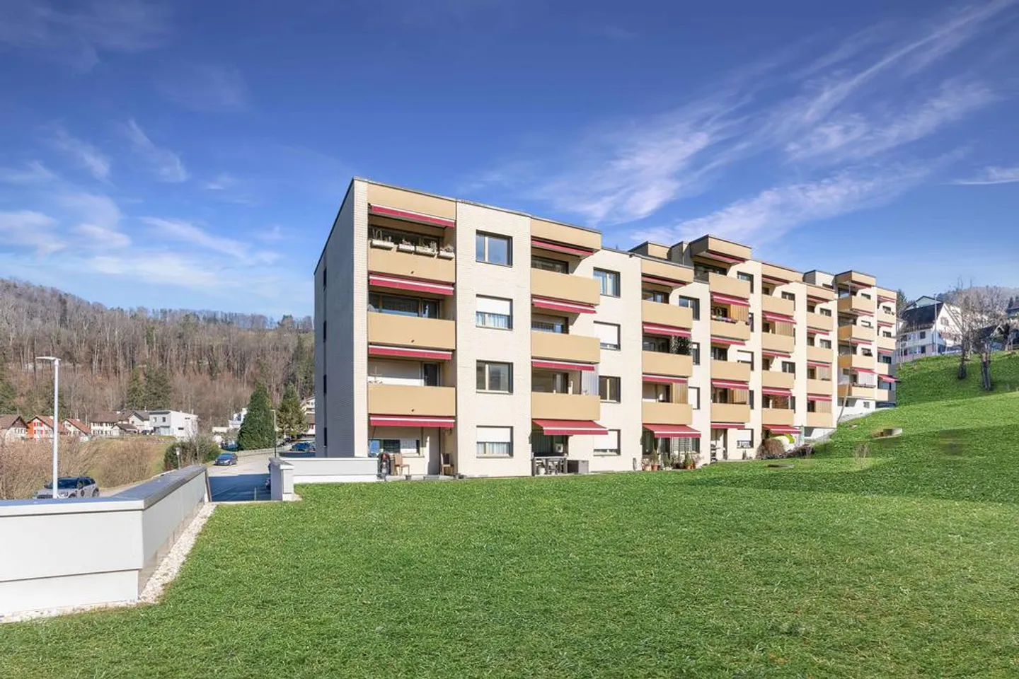 Great apartment in the green for rent - Photo 1 of 6