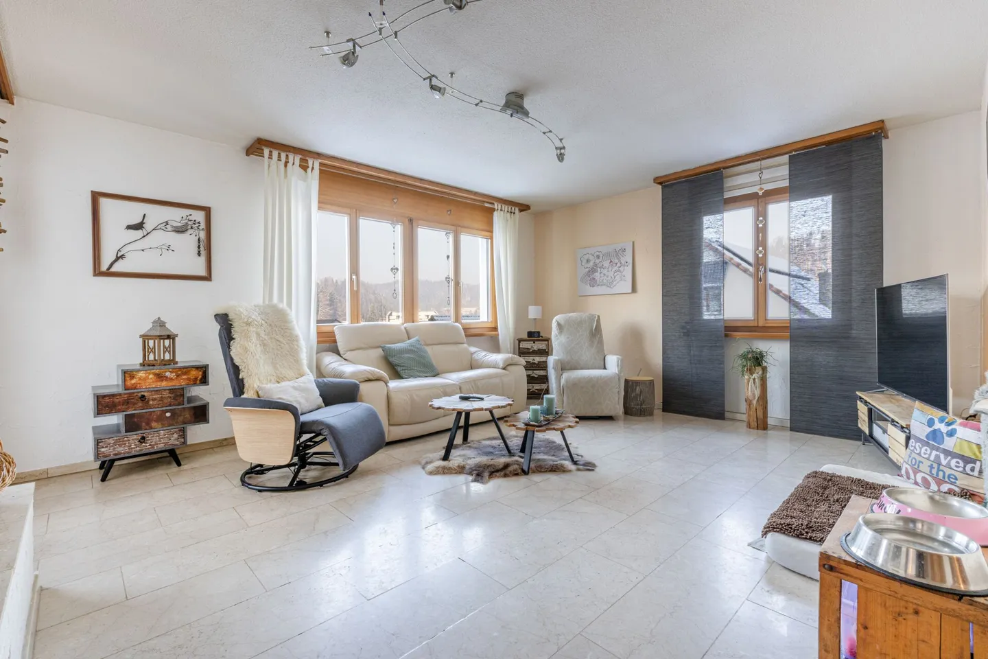 Detached 7.5 Room Single-Family House in Scenic Location in Turbenthal - Photo 3 of 19