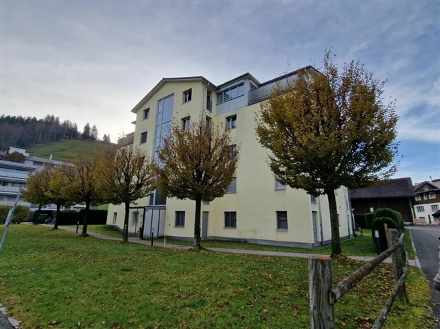 «Gepflegt mit Lift und schöner Aussicht» - Foto 8 von 8