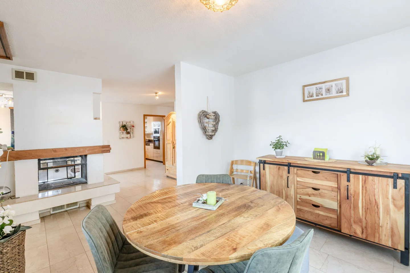 Detached 7.5 Room Single-Family House in Scenic Location in Turbenthal - Photo 6 of 19