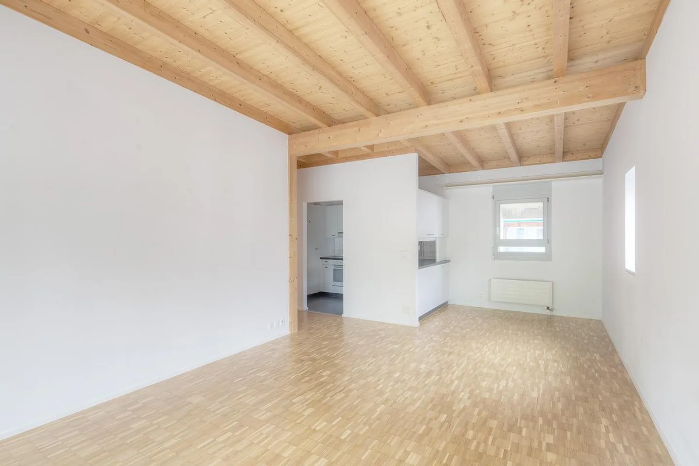 Charmante Wohnung zu Vermieten - Foto 2 von 8