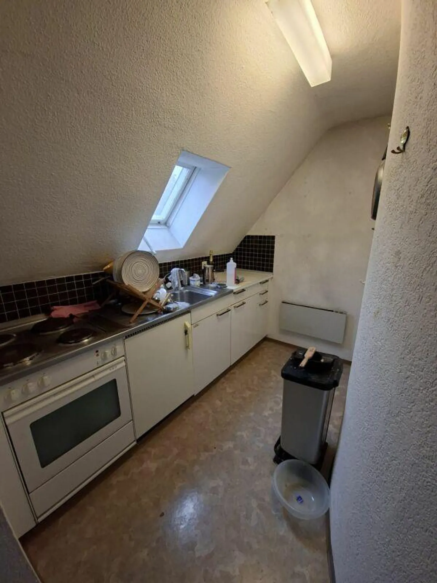 Maison multifamiliale avec huit petits appartements simples (studios) dans un quartier résidentiel calme à Baden - Photo 18 sur 21