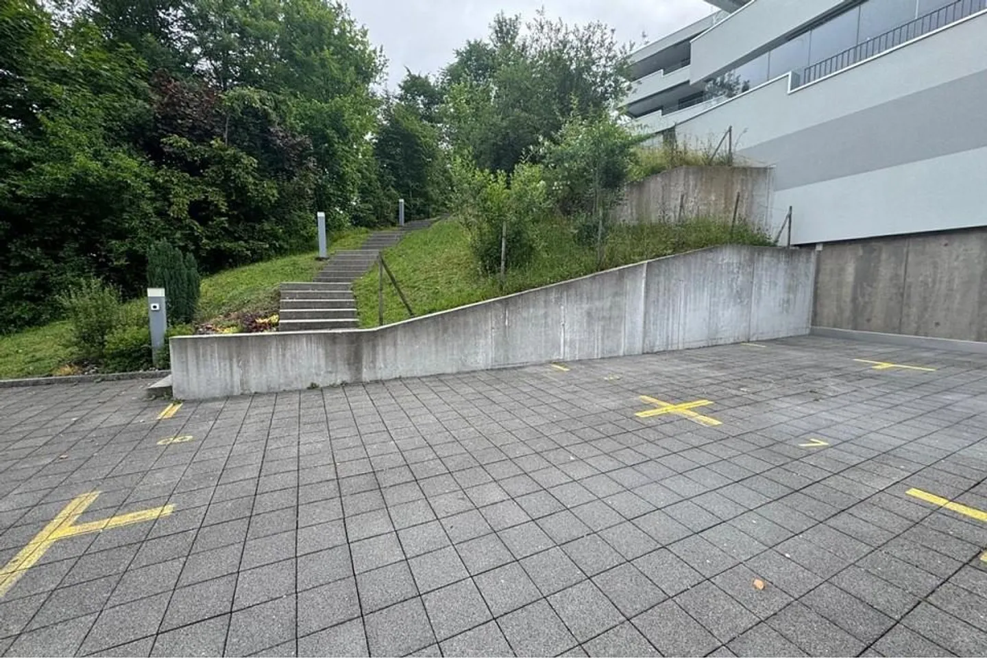 2 Posti Auto Esterni in Affitto - Foto 2 di 4