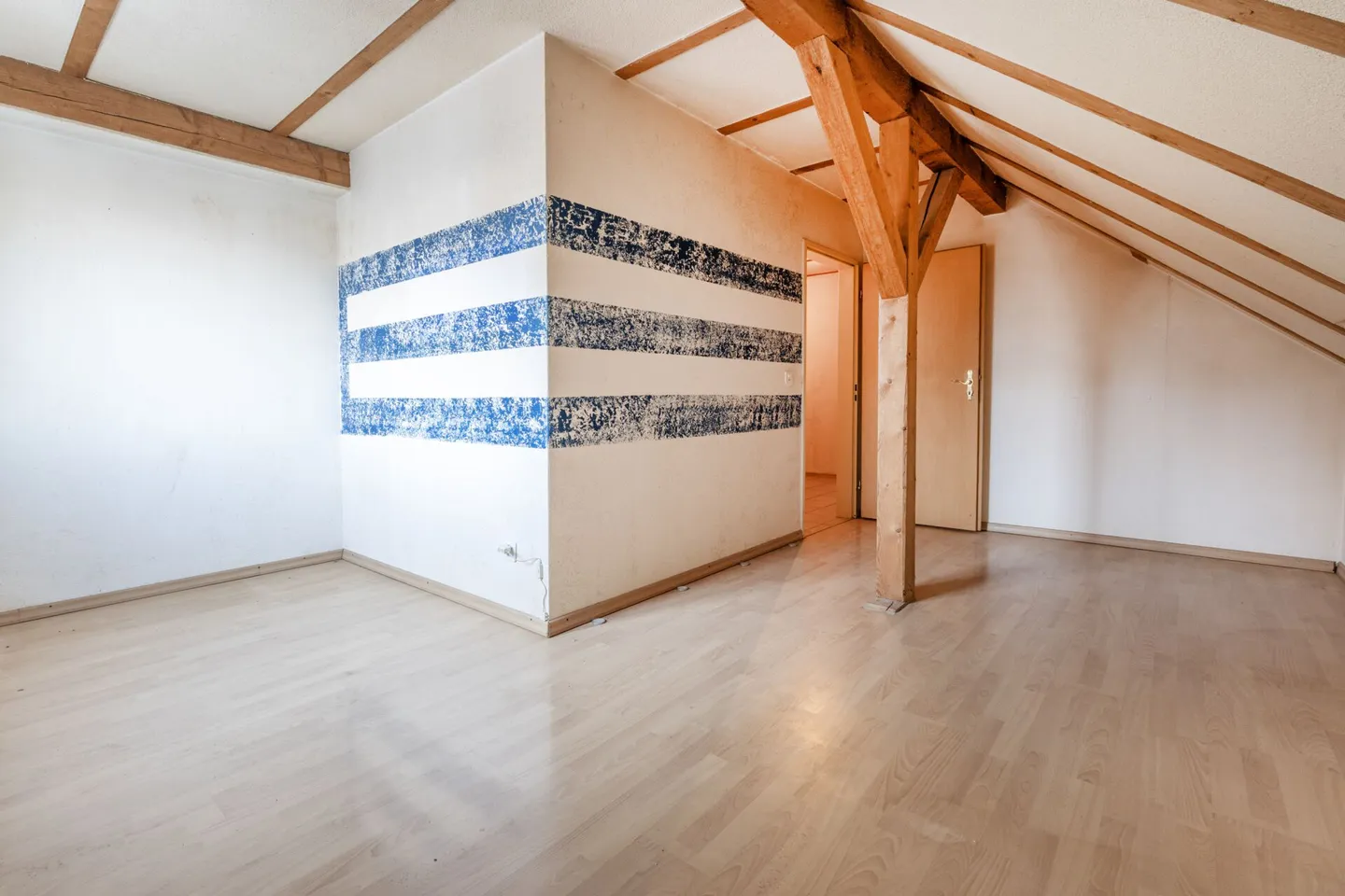 Detached 7.5 Room Single-Family House in Scenic Location in Turbenthal - Photo 12 of 19