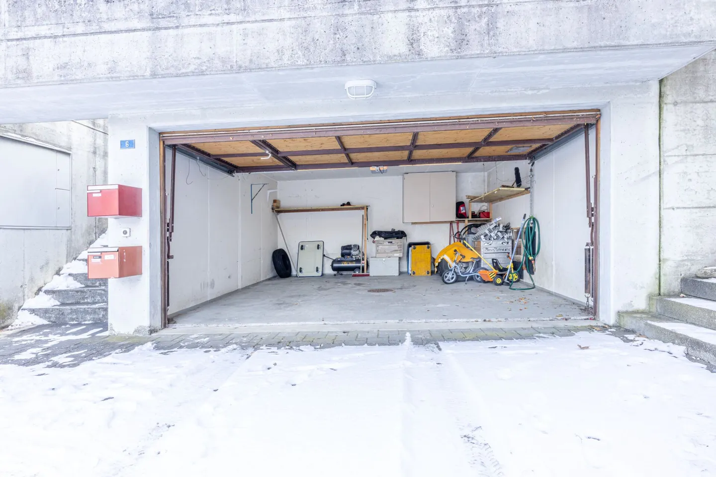 Detached 7.5 Room Single-Family House in Scenic Location in Turbenthal - Photo 15 of 19