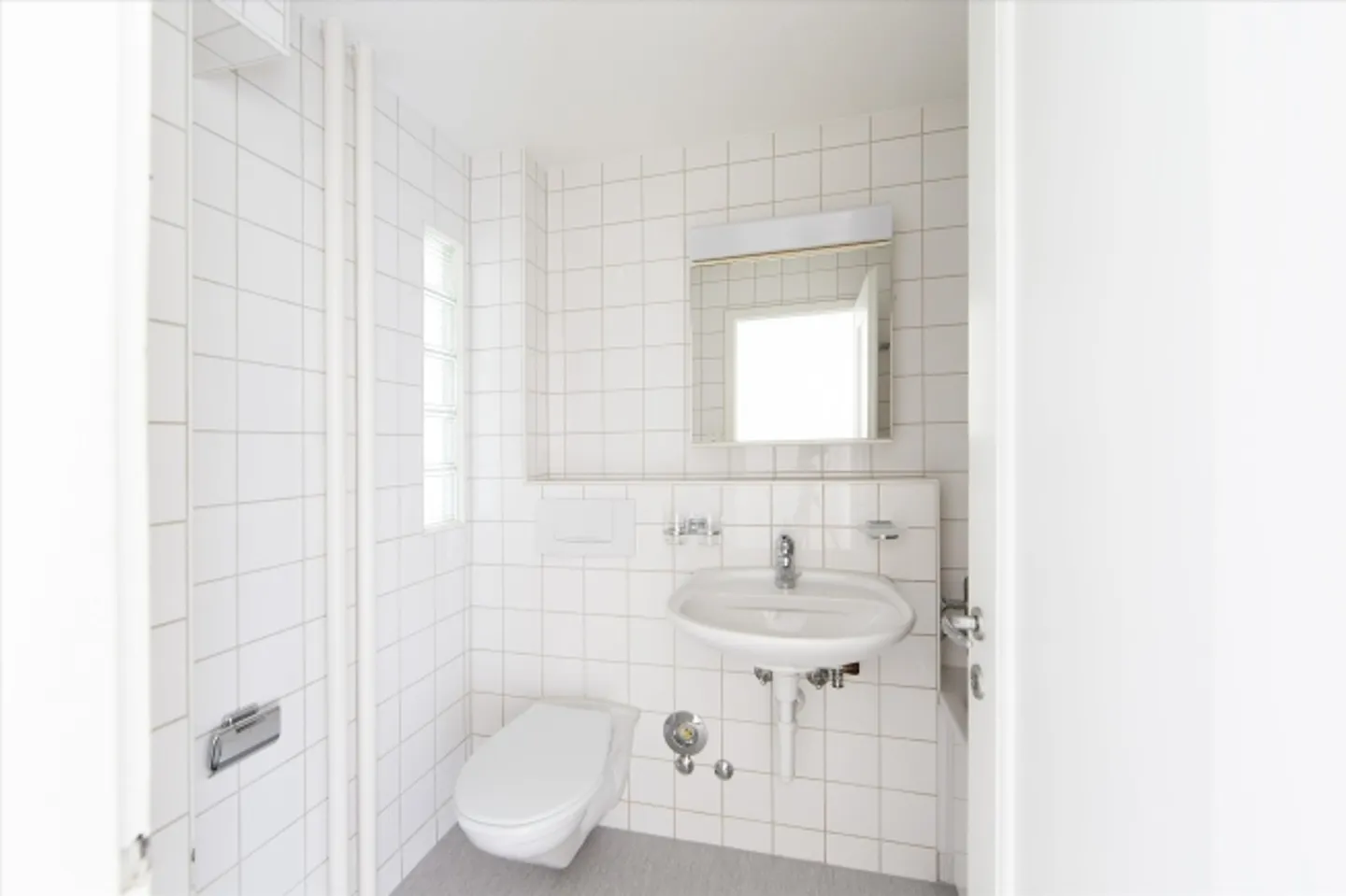 Appartamento parzialmente ristrutturato in una posizione ottimale cerca te! - Foto 7 di 11