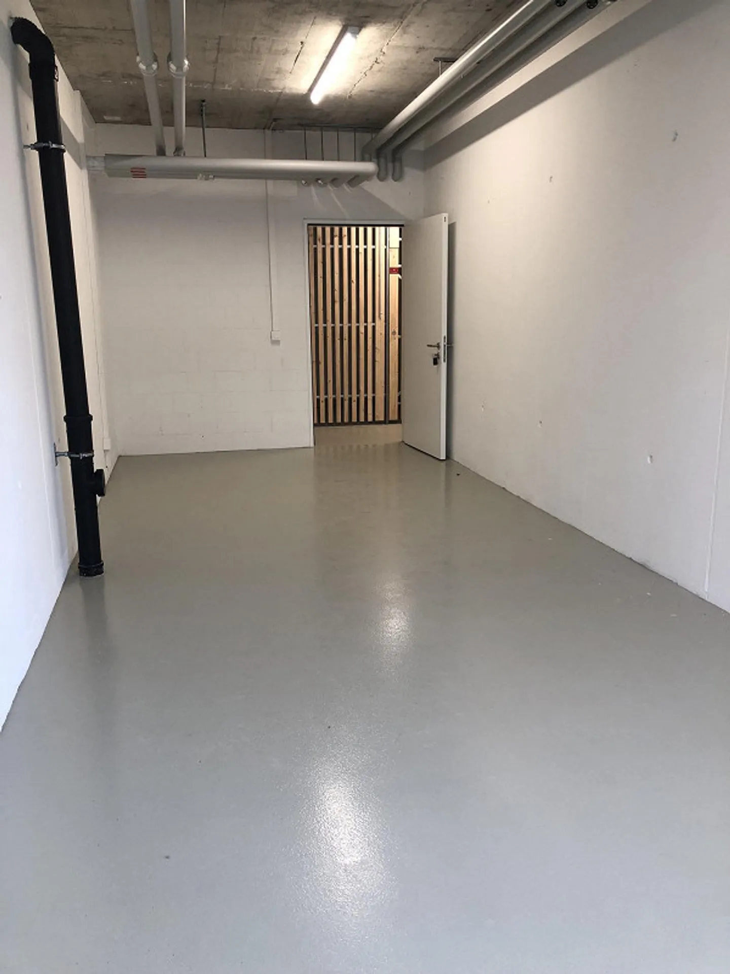 Heller Gewerberaum zu Vermieten - Foto 1 von 3