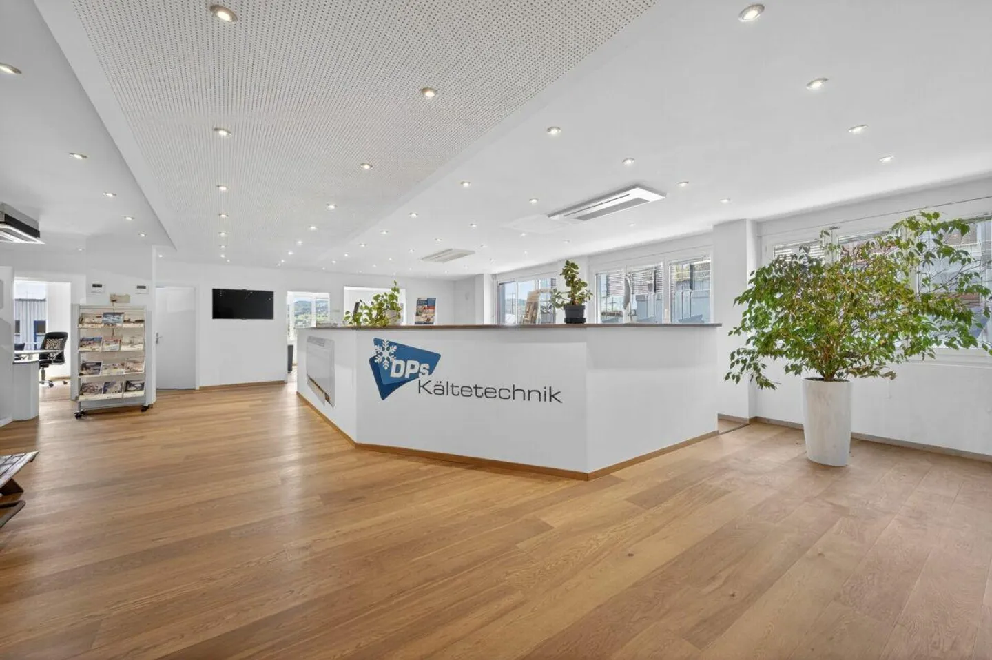 Vielseitige Gewerbefläche - Foto 1 von 13