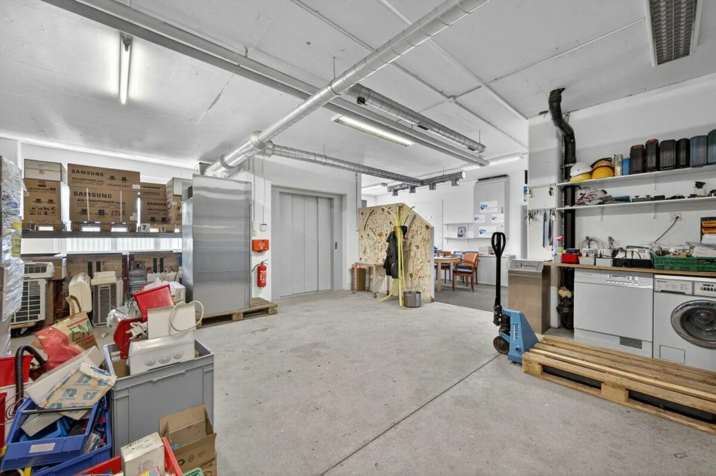 Vielseitige Gewerbefläche - Foto 10 von 13