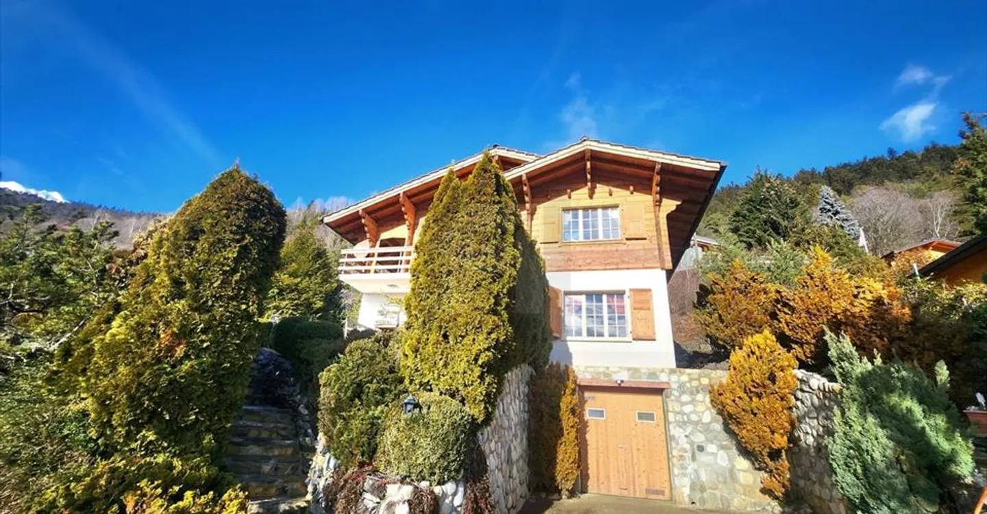 Chalet with Panoramic View - Photo 1 of 10