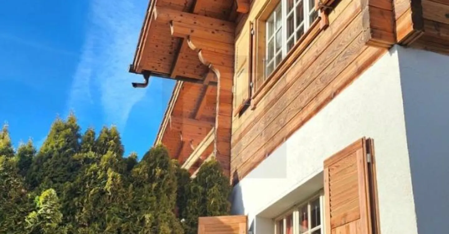 Chalet with Panoramic View - Photo 2 of 10