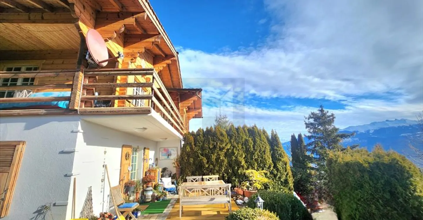 Chalet with Panoramic View - Photo 9 of 10