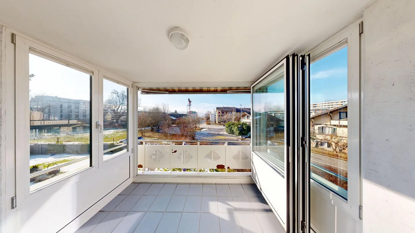 Living close to the center with nature connection - well-kept 3.5-room apartment in Uster - Photo 10 of 14