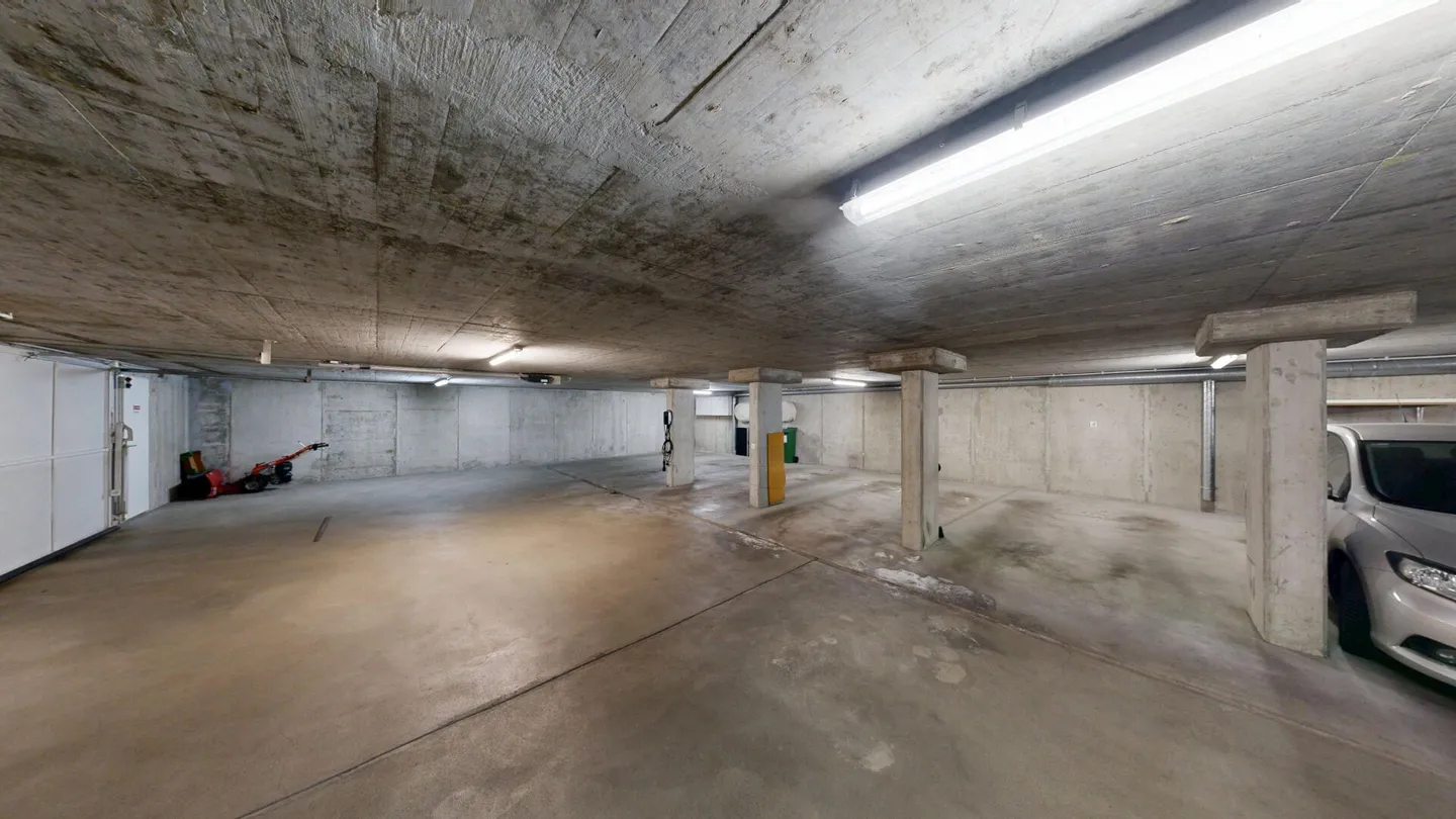 Living close to the center with nature connection - well-kept 3.5-room apartment in Uster - Photo 13 of 14