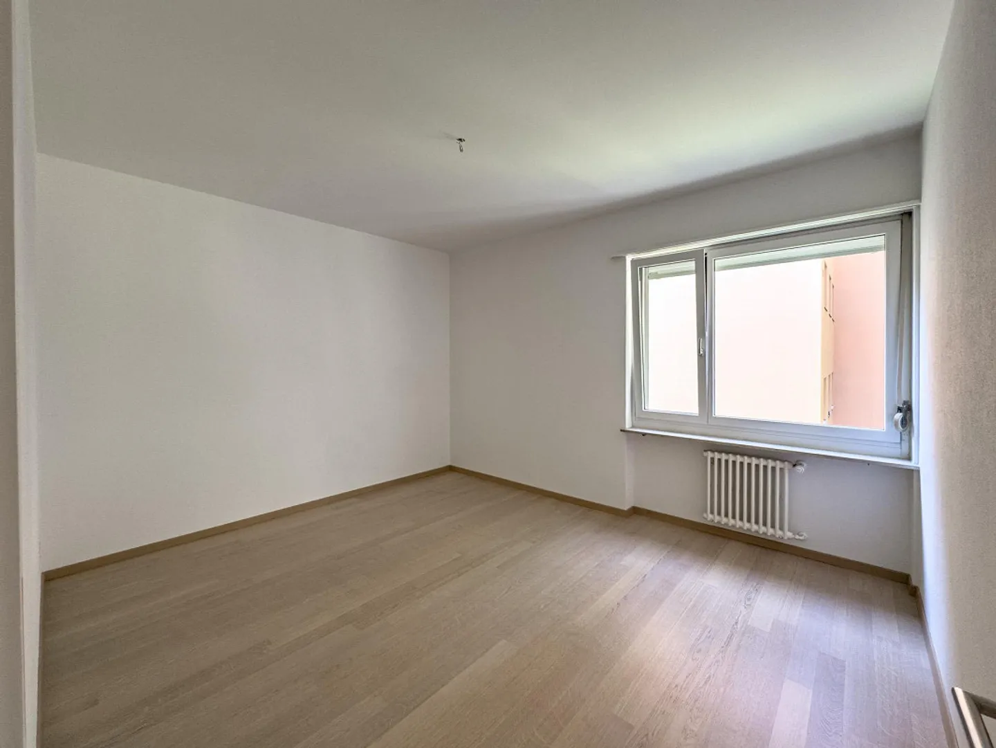 3.5-room apartment in a well-served area of Lugano - Photo 3 of 8