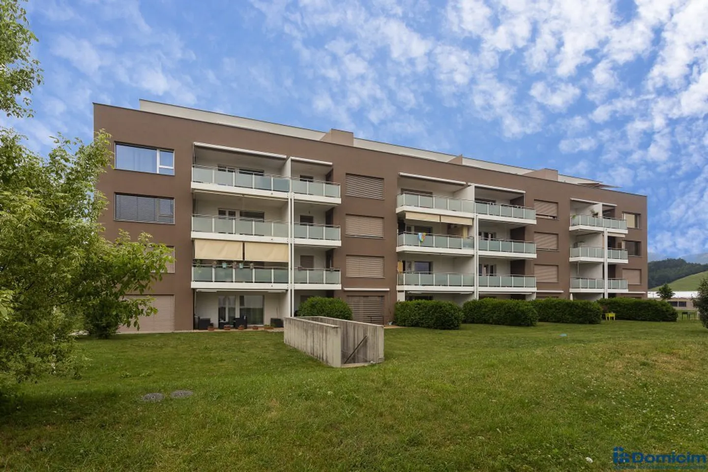 Apartment for rent - Photo 4 of 9