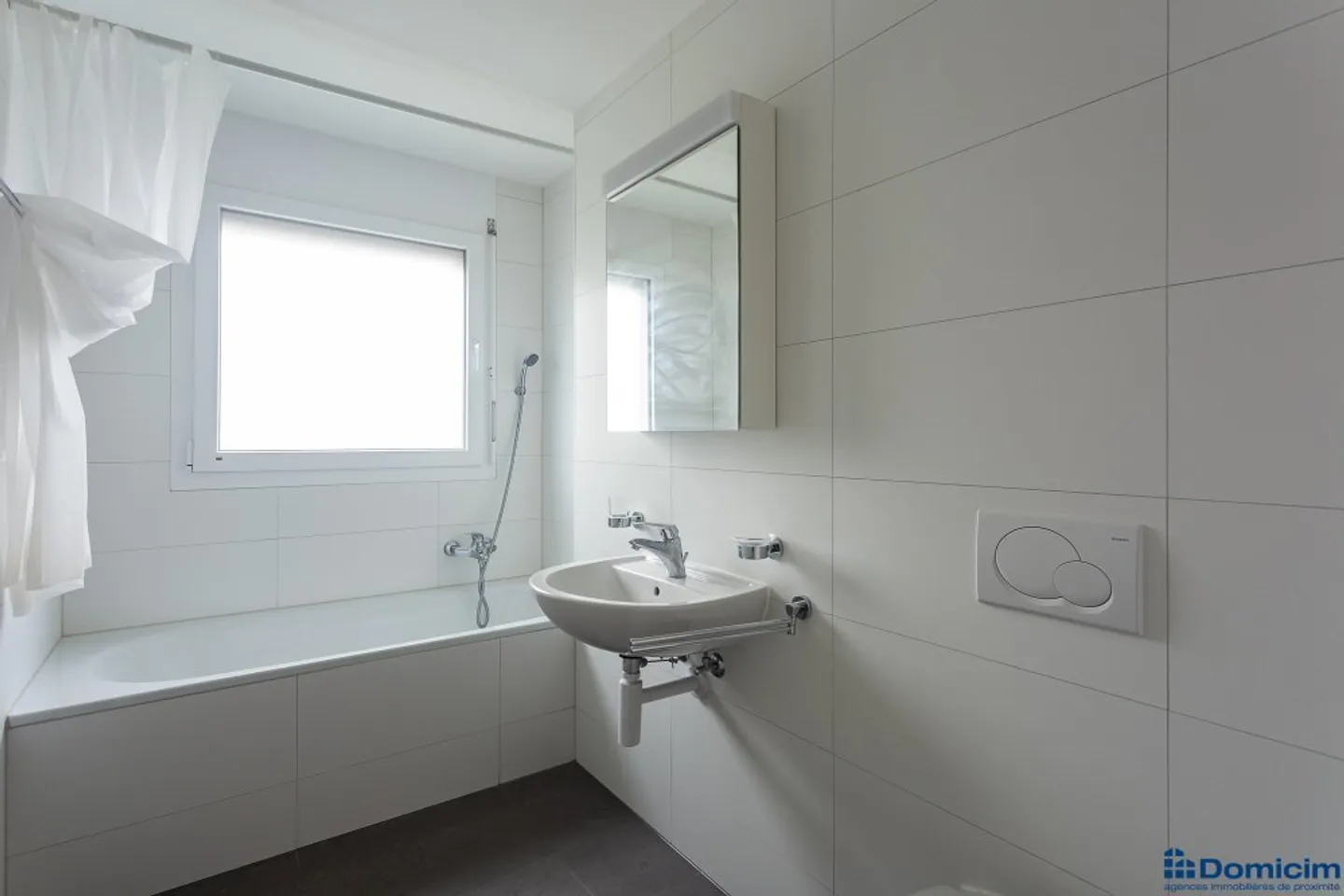 Apartment for rent - Photo 5 of 9