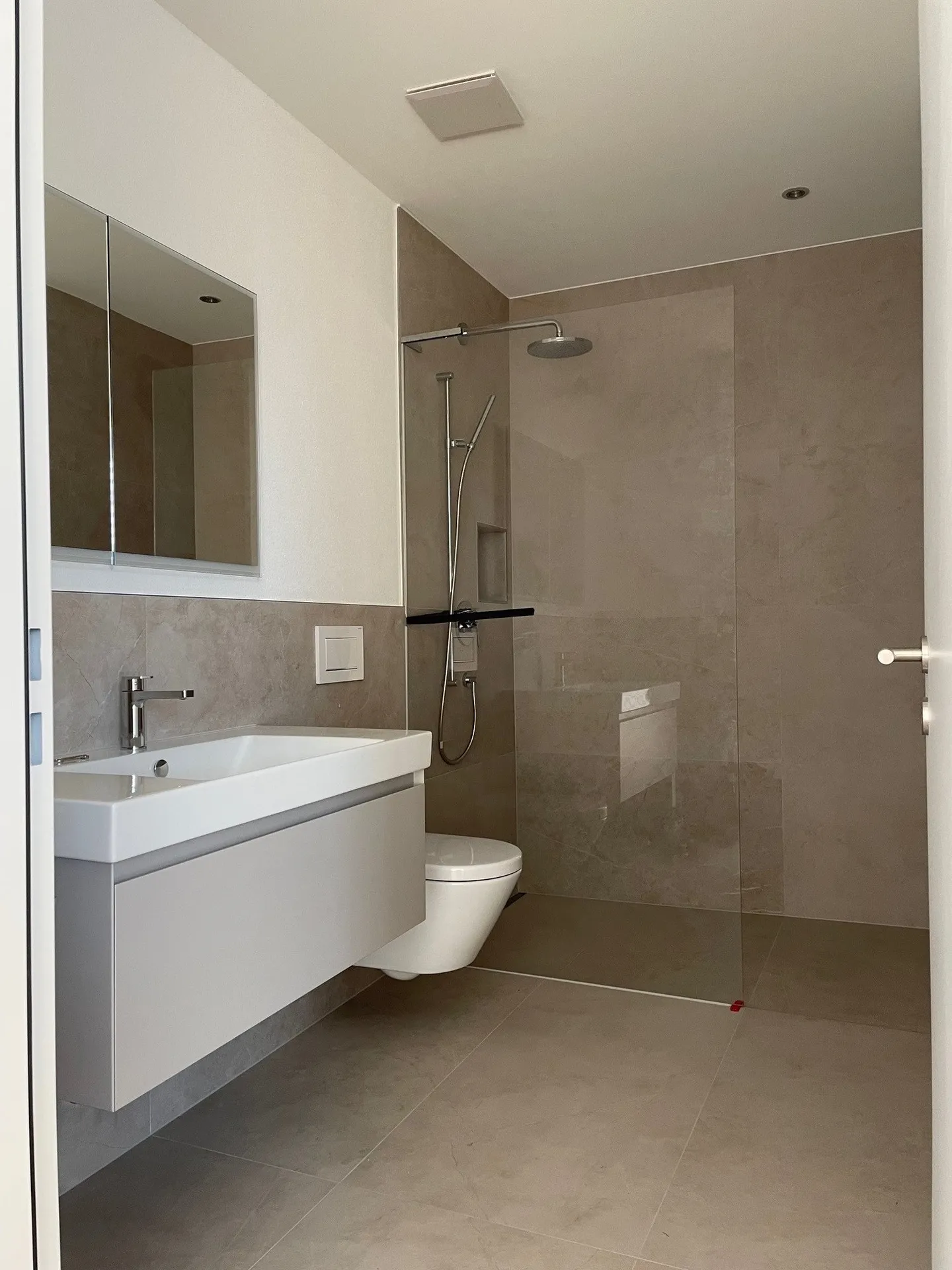 Design the interior of your apartment yourself - Photo 5 of 6