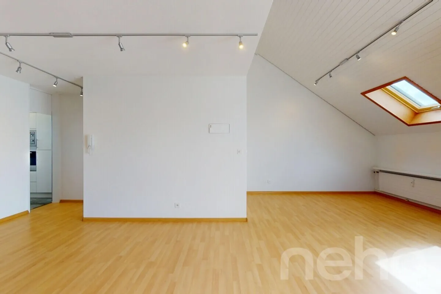 Appartement penthouse de 2,5 pièces avec balcon à Riehen - Photo 5 sur 13