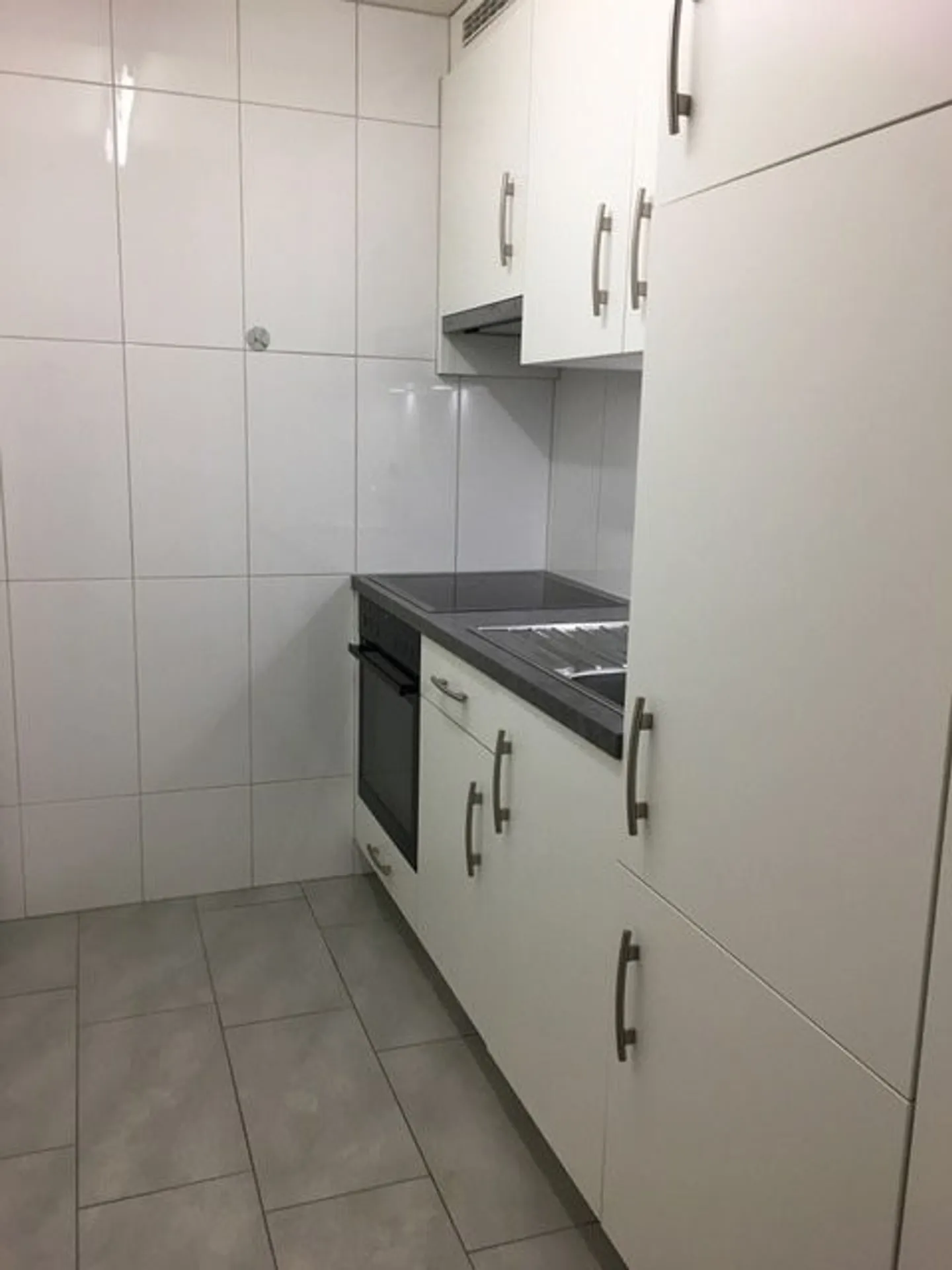 Appartement Charmant avec Vue sur le Lac - Photo 4 sur 6