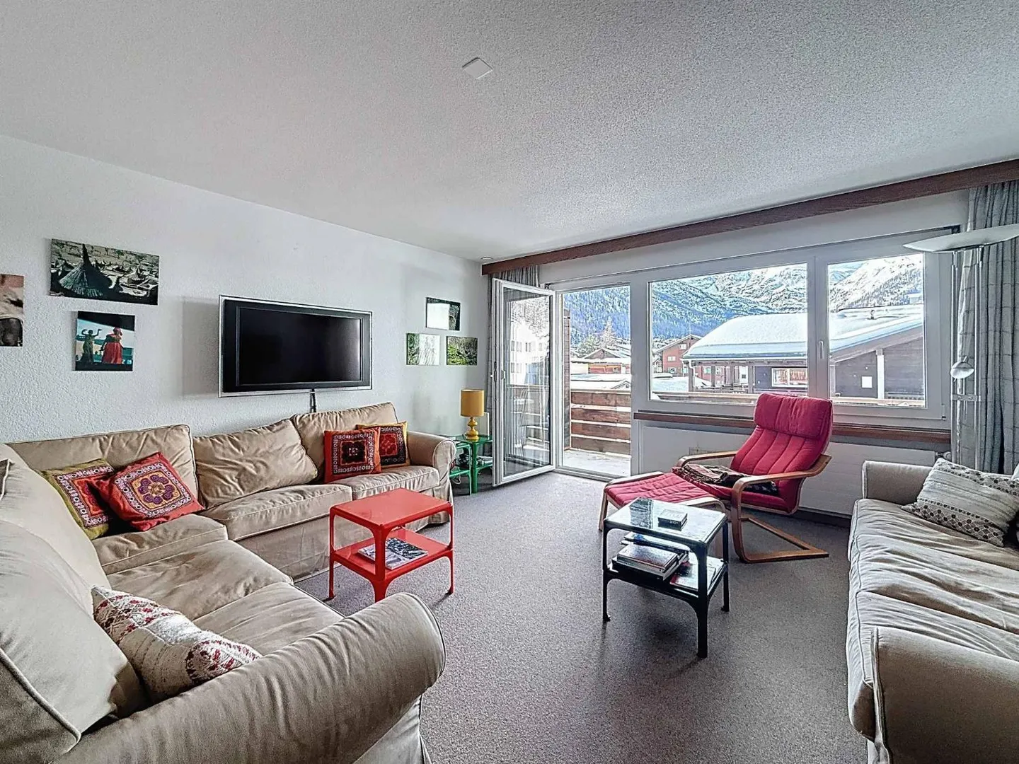 2.5-room apartment exclusive secondary residence with unobstructed view of the Matterhorn - Photo 4 of 13