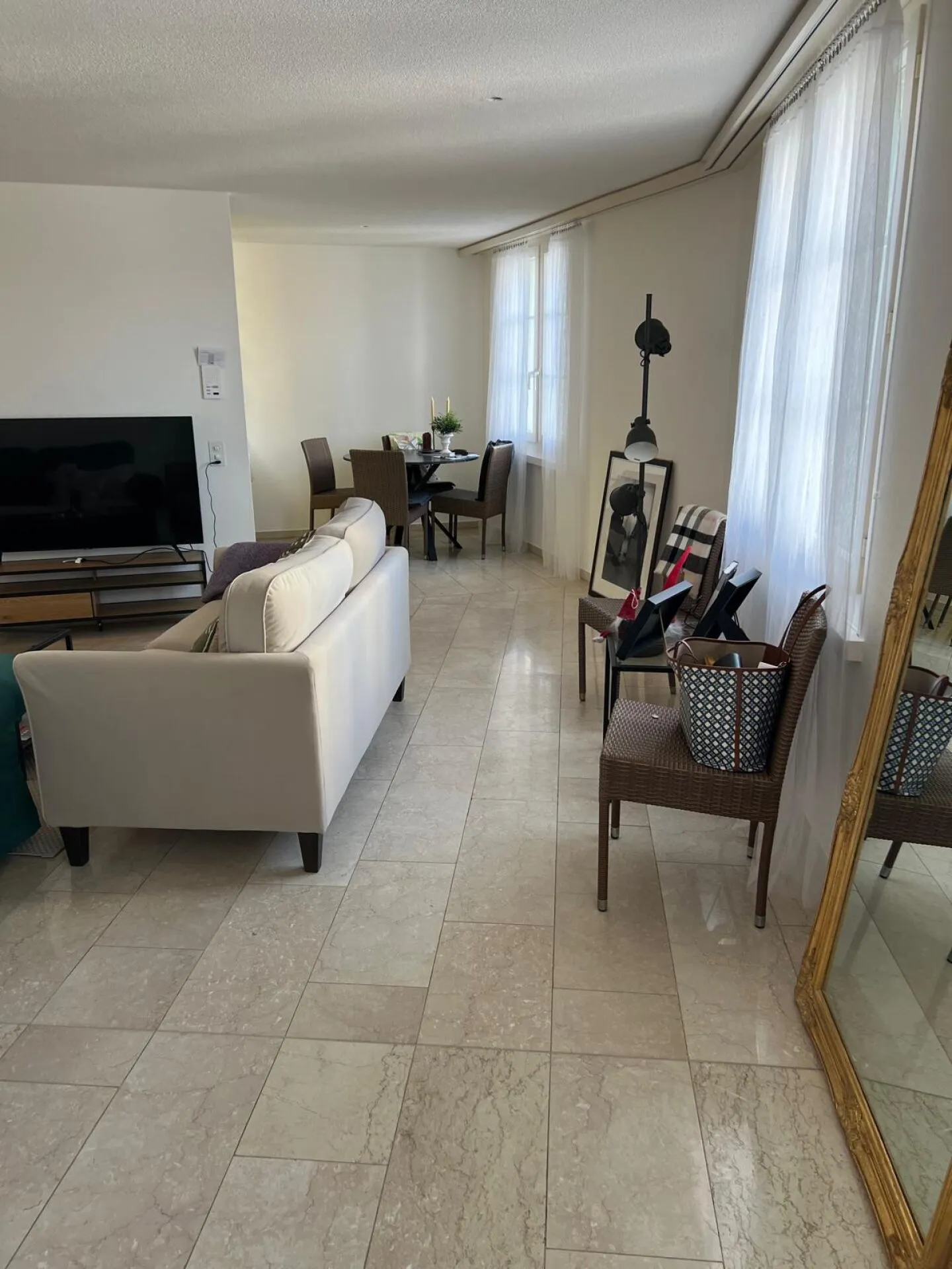 Central 2-room apartment for rent on Klosterplatz - Photo 2 of 9