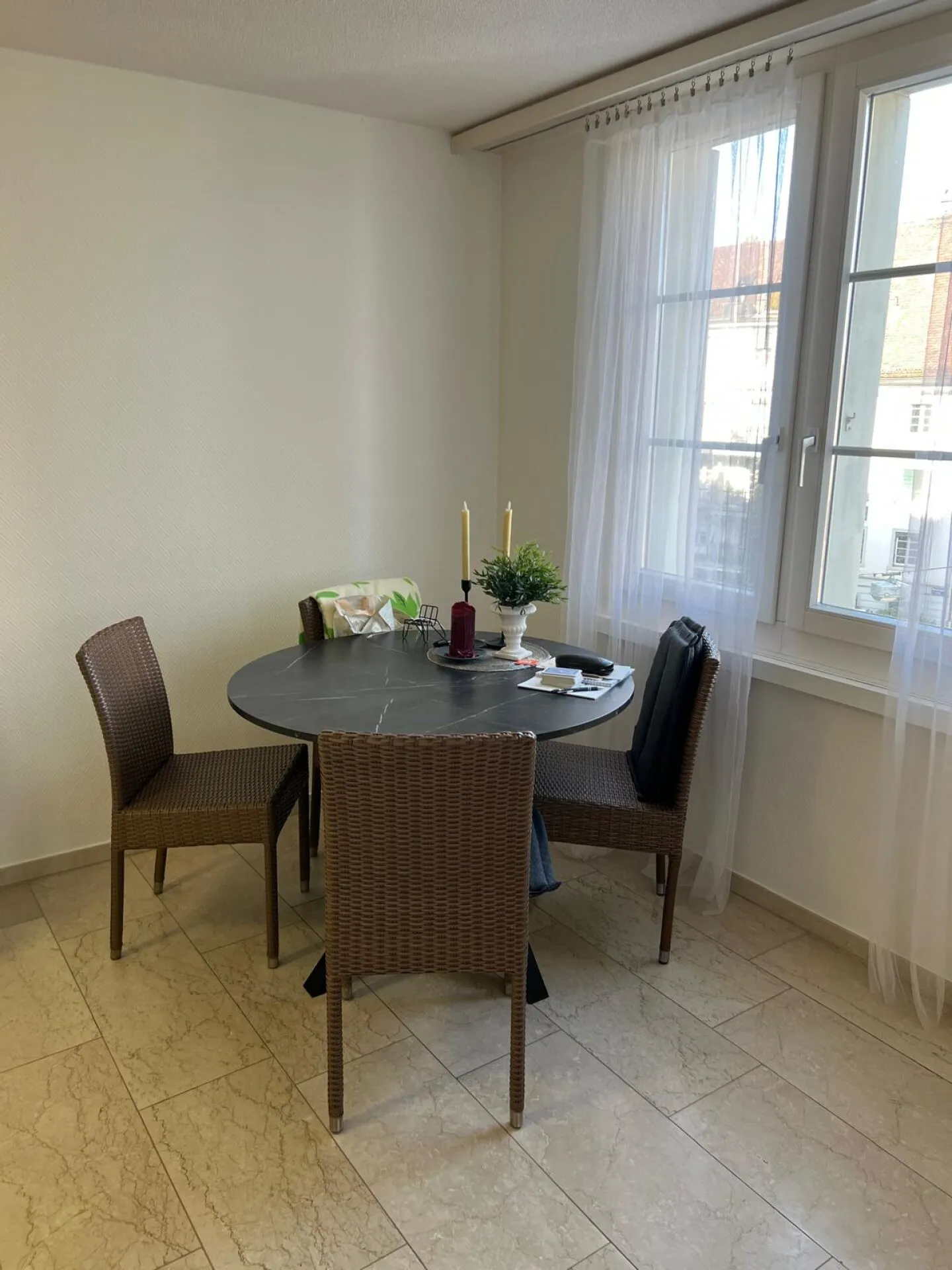 Central 2-room apartment for rent on Klosterplatz - Photo 4 of 9