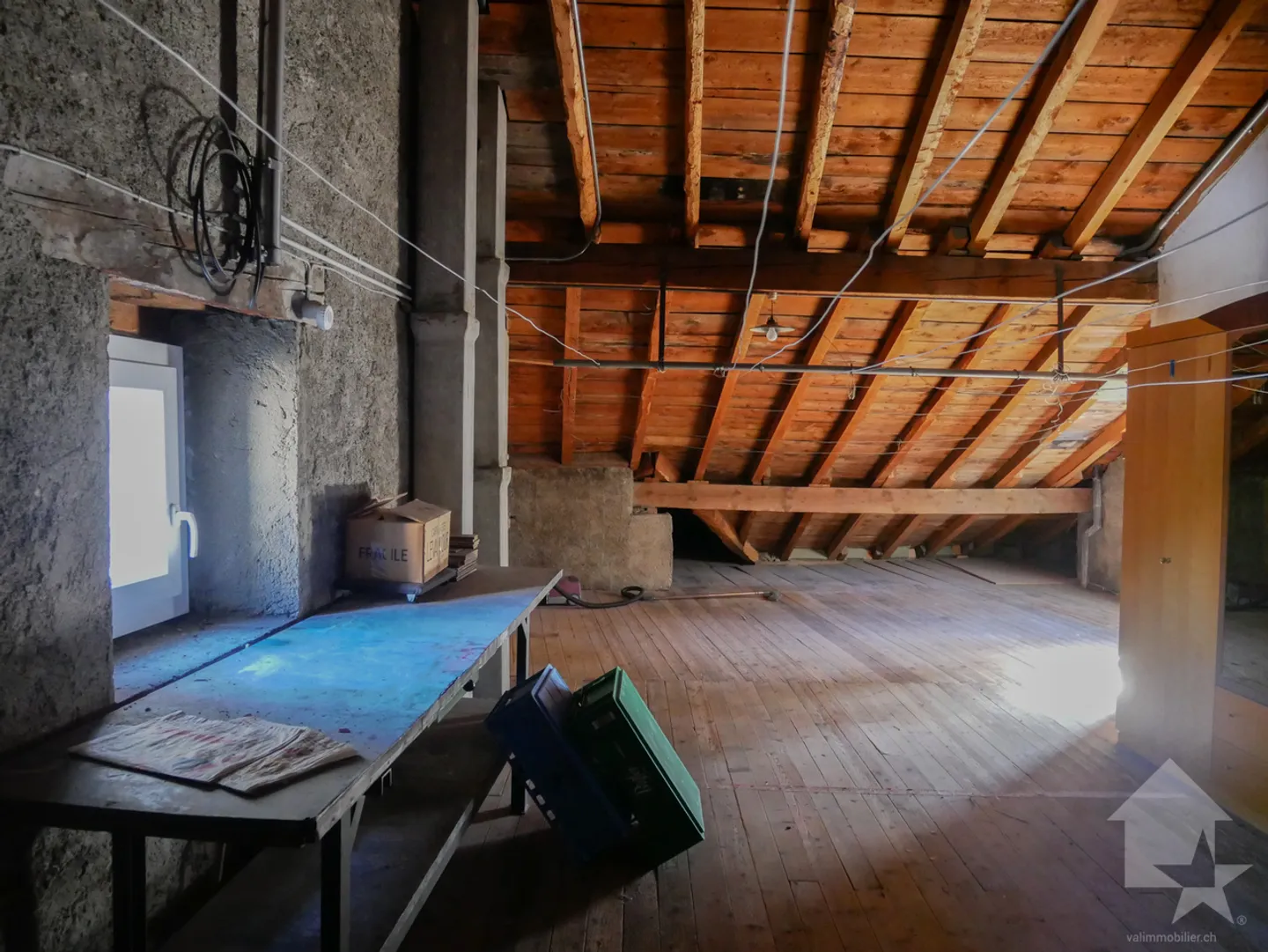 Appartement spacieux avec potentiel - Photo 15 sur 16