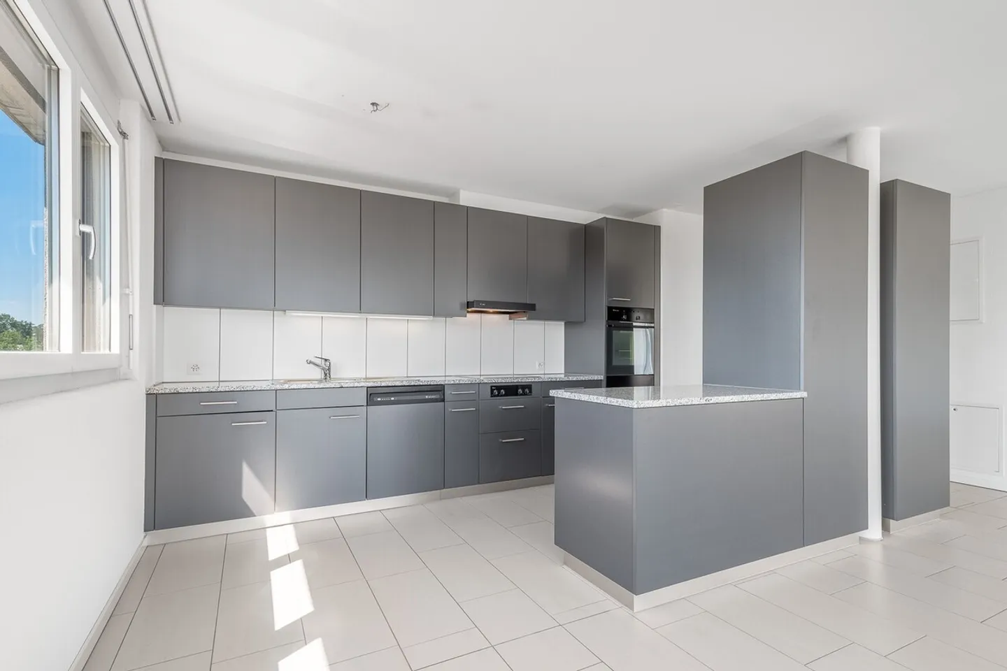 Traumhafte Attika-Wohnung mit Terrasse - Foto 7 von 13