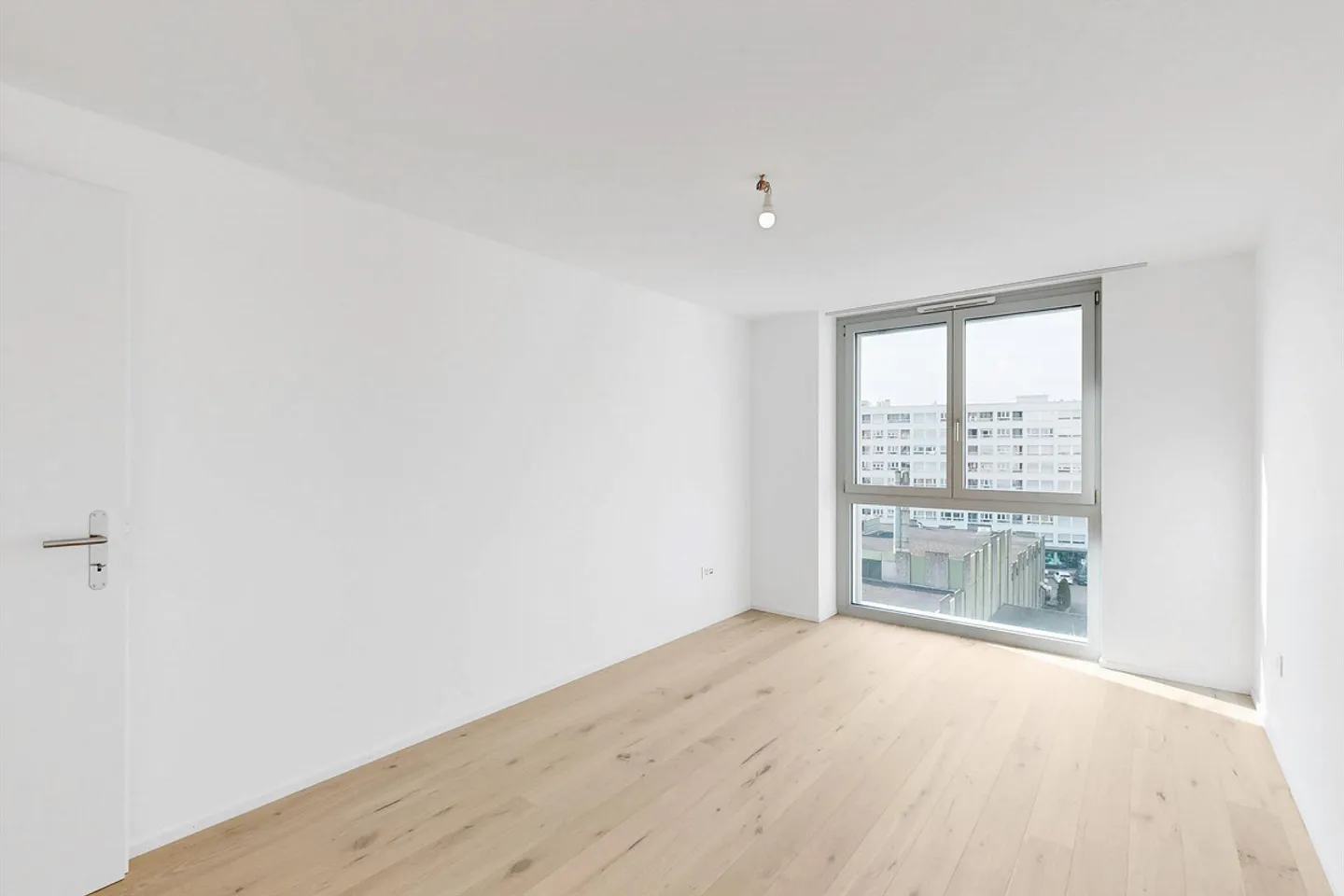 L'élégance moderne à portée de main - Photo 4 sur 8